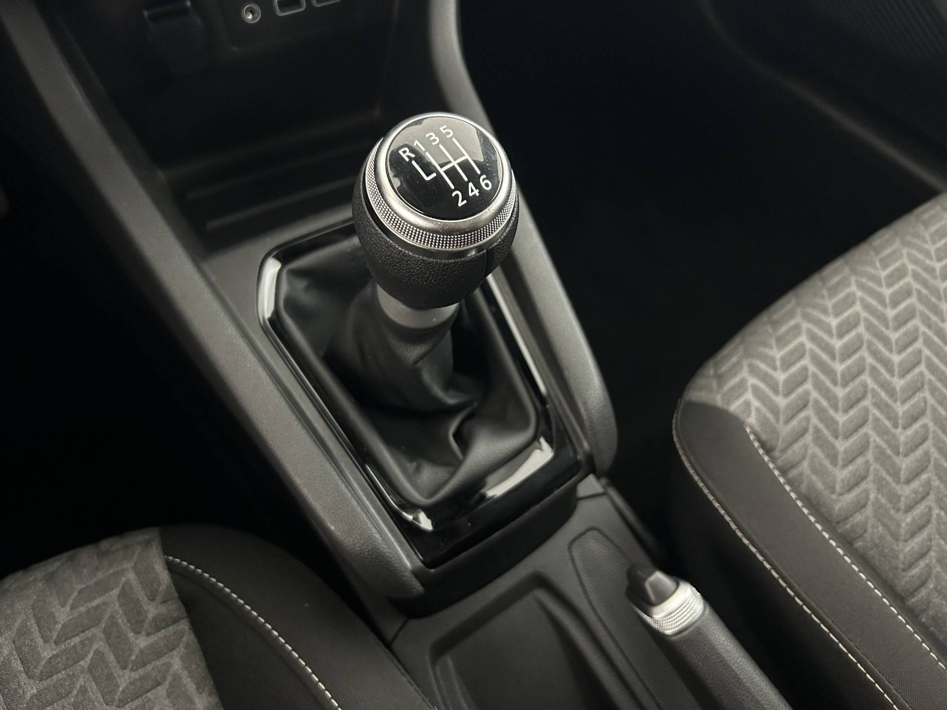 Vente en ligne Renault Clio 5 Clio TCe 90 au prix de 14 990 €