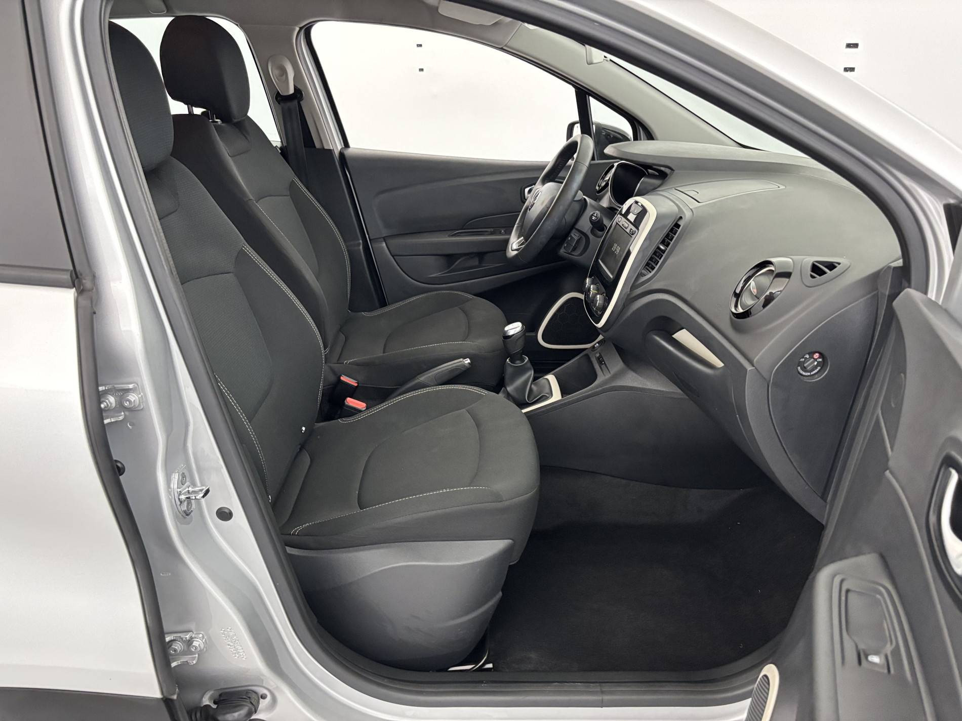 Vente en ligne Renault Captur Captur TCe 90 - 19 au prix de 11 990 €