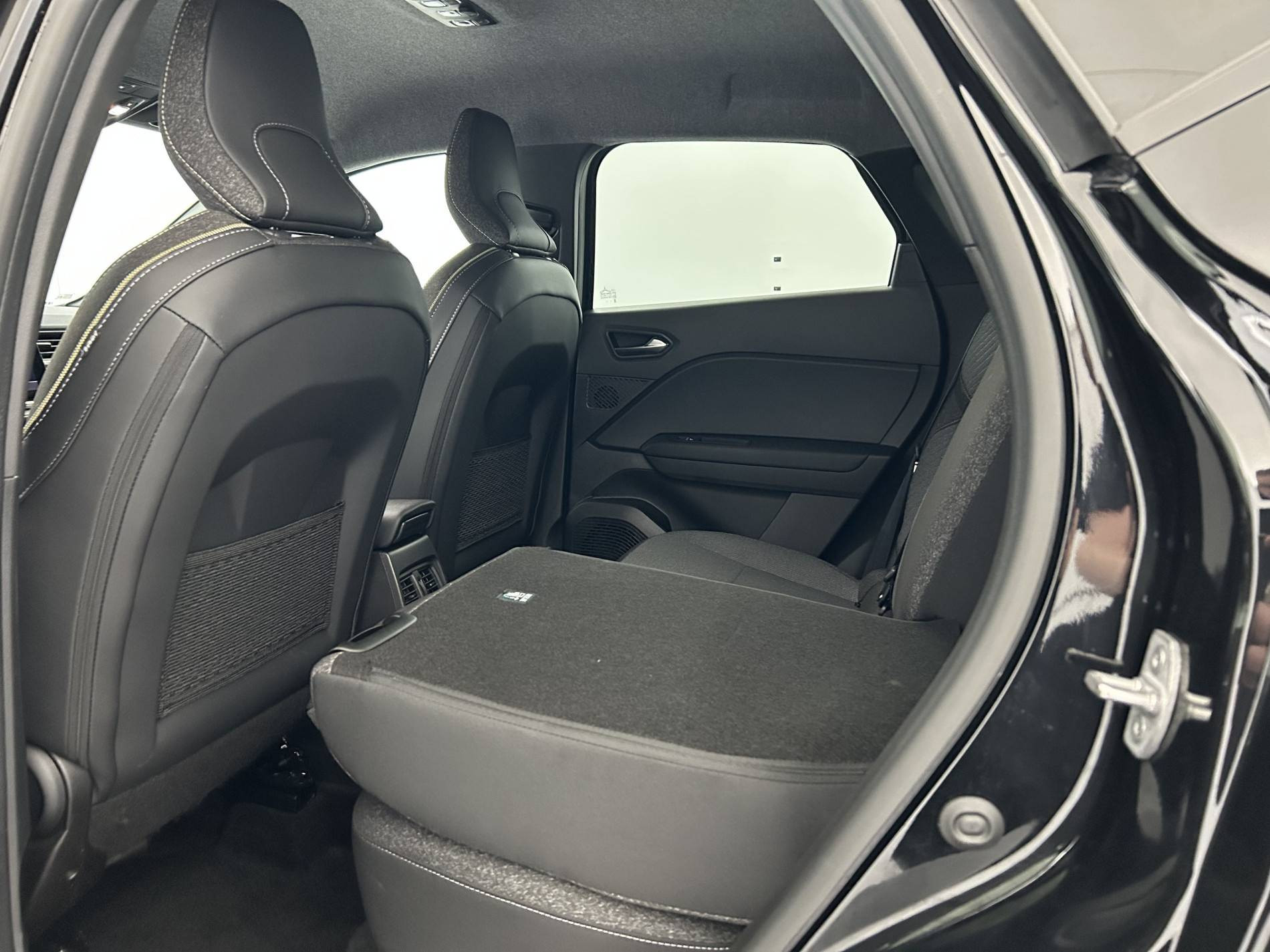 Vente en ligne Renault Captur  E-Tech full hybrid 145 ch au prix de 24 490 €