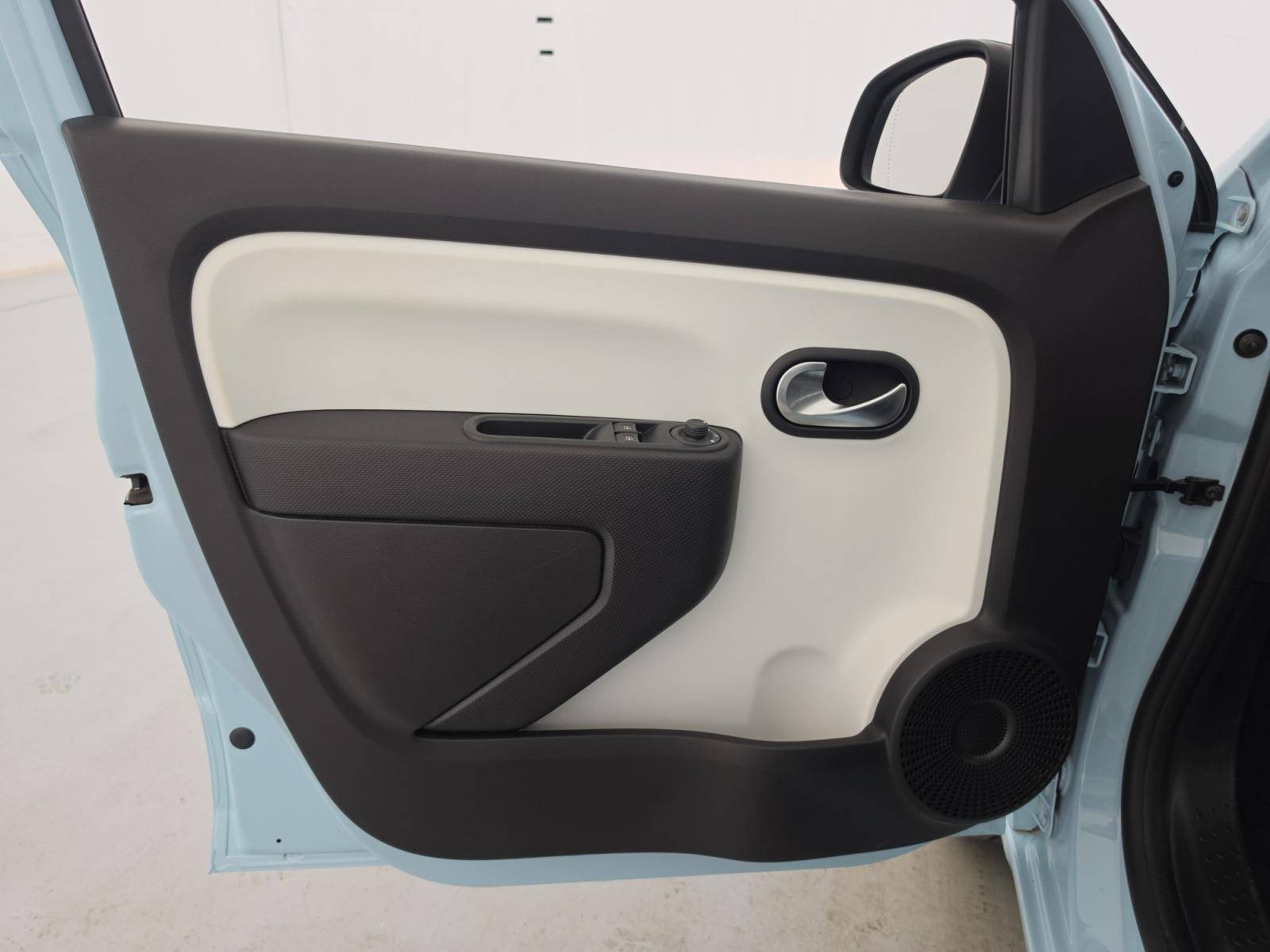 Vente en ligne Renault Twingo 3  SCe 65 au prix de 12 990 €