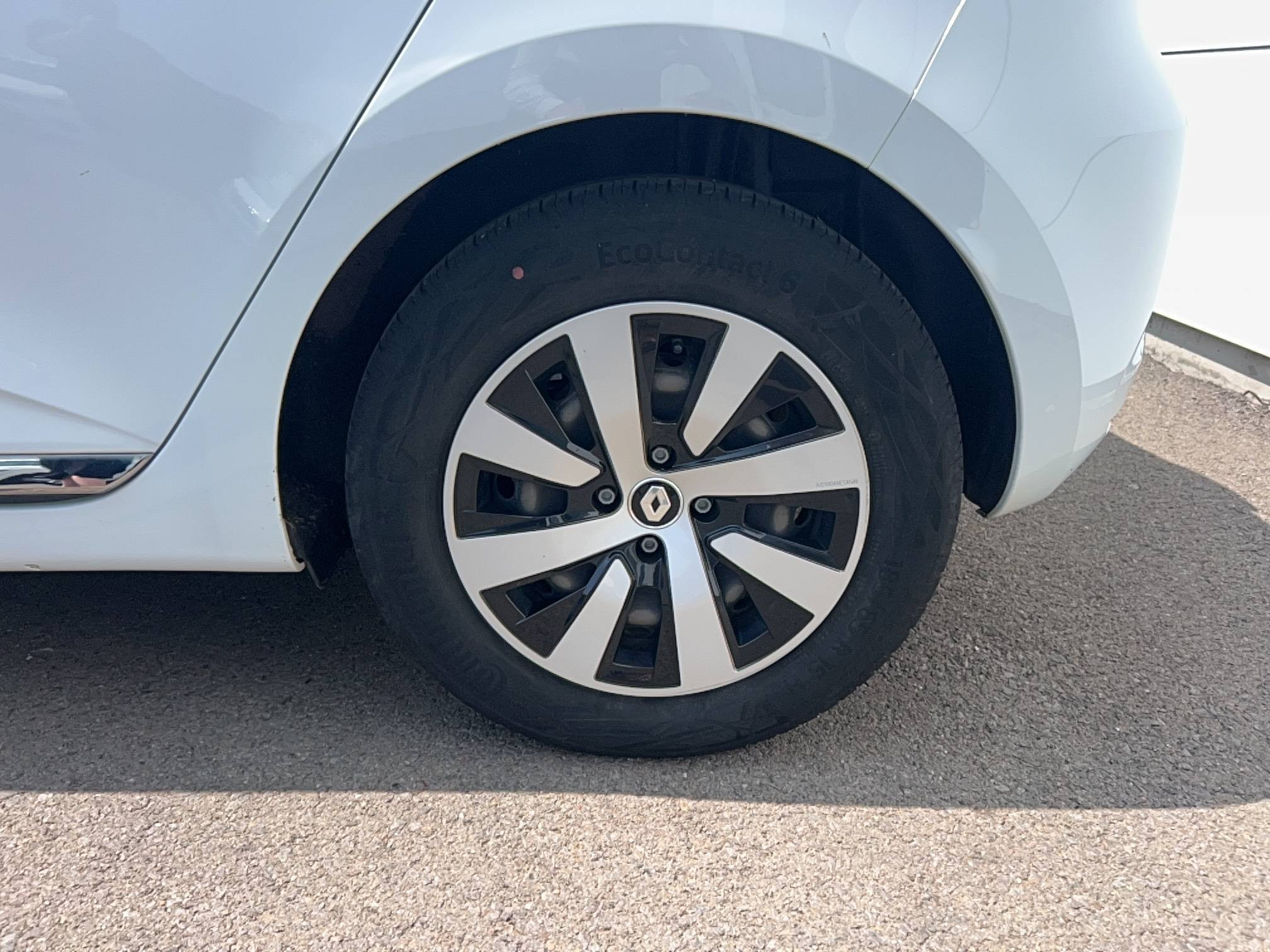 Vente en ligne Renault Clio 5 Clio TCe 90 au prix de 13 490 €