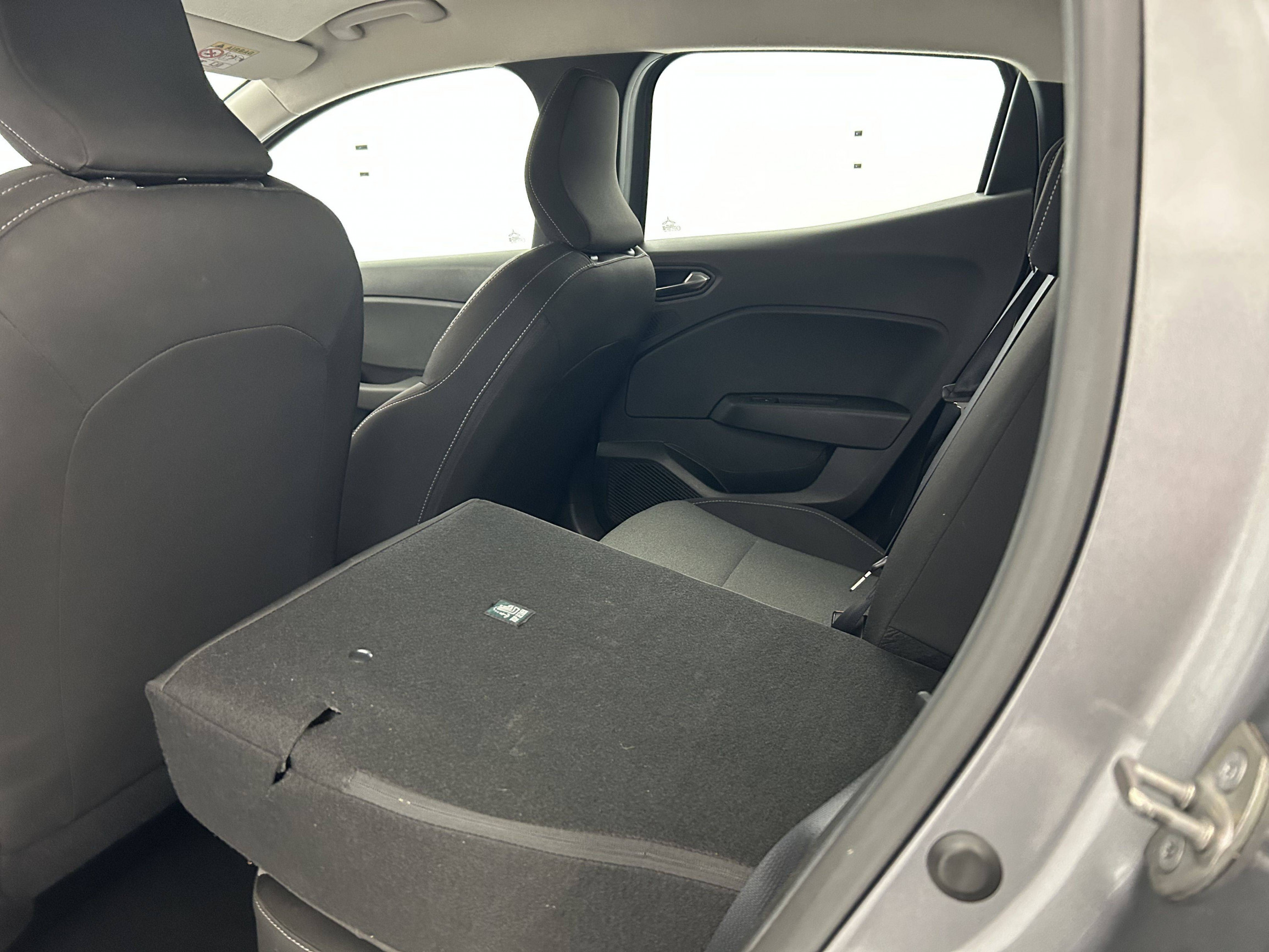 Vente en ligne Renault Clio 5 Clio TCe 90 au prix de 14 490 €