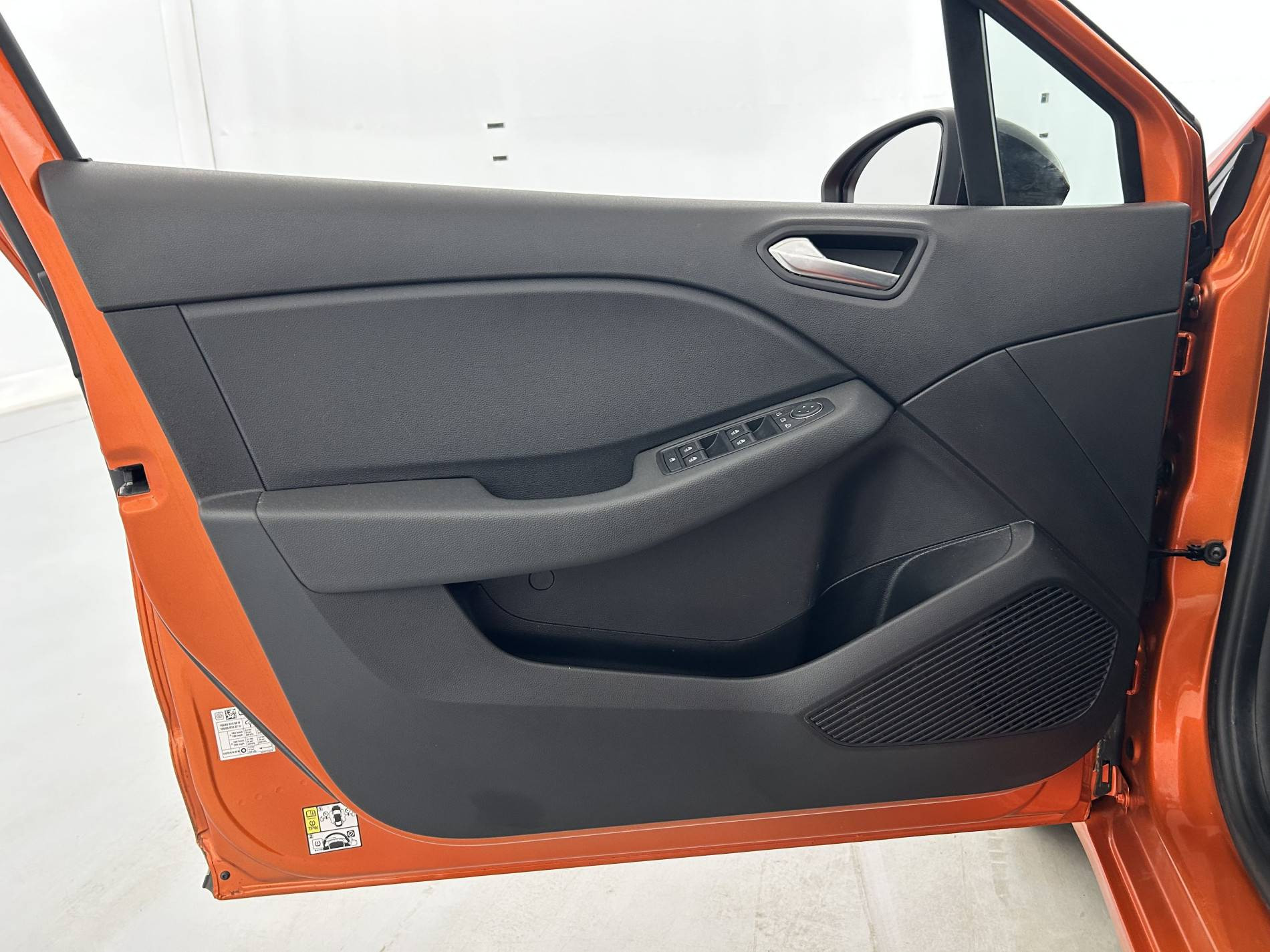 Vente en ligne Renault Clio 5 Clio E-Tech hybride 145 au prix de 15 490 €