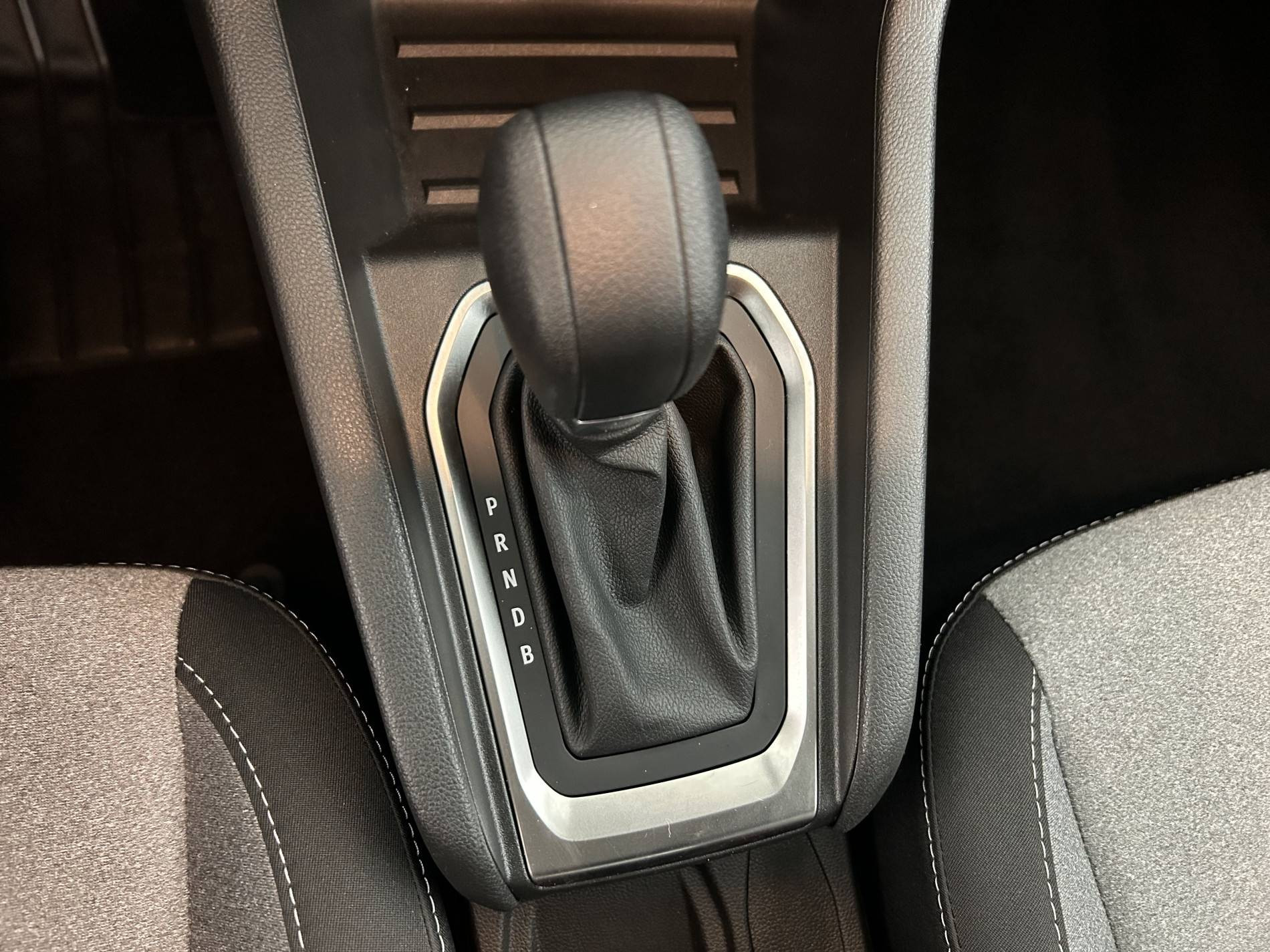 Vente en ligne Renault Clio 5 Clio E-Tech full hybrid 145 ch GSR2 au prix de 19 990 €