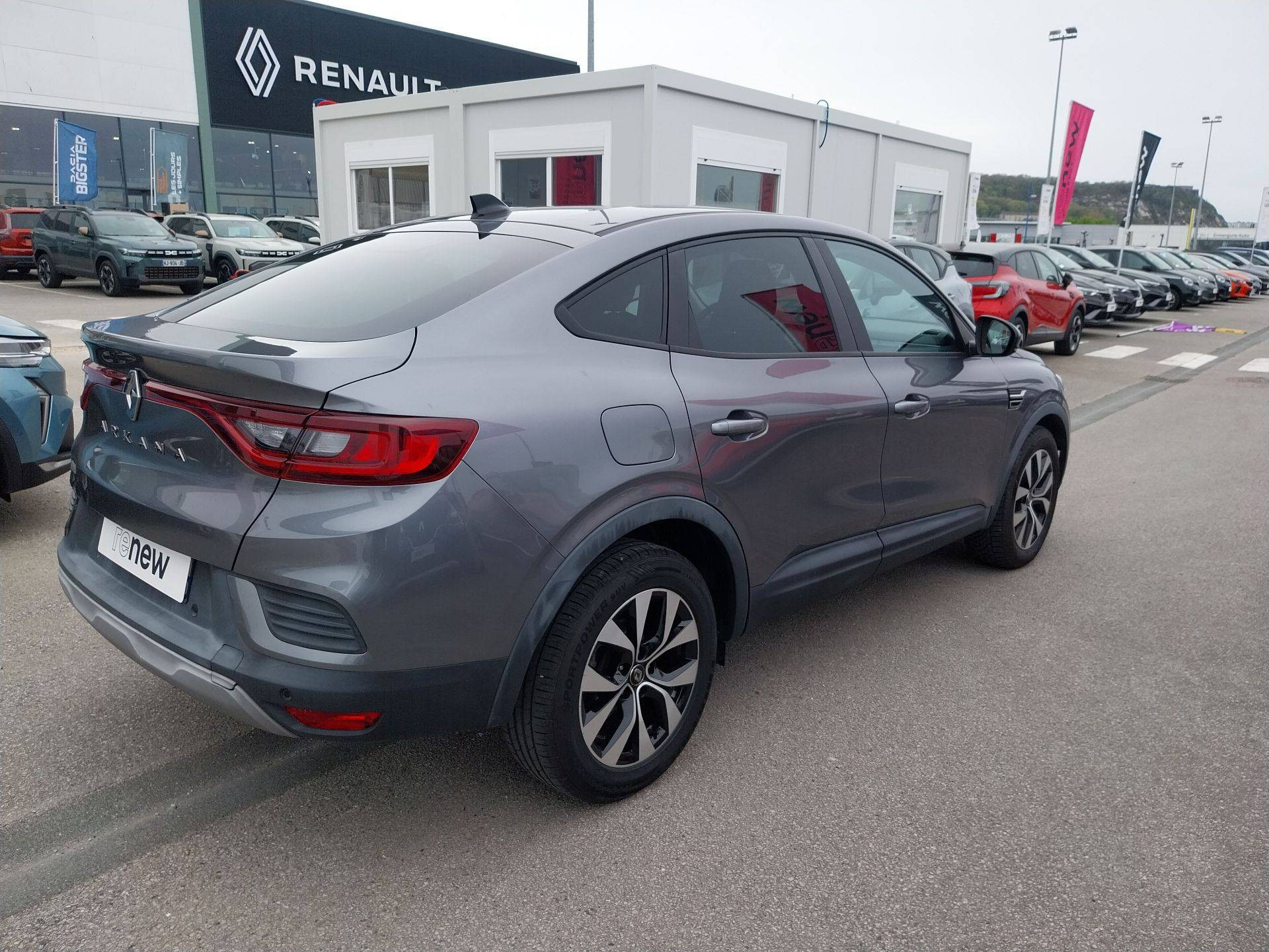 Vente en ligne Renault Arkana  mild hybrid 140 EDC FAP - 22 au prix de 19 590 €
