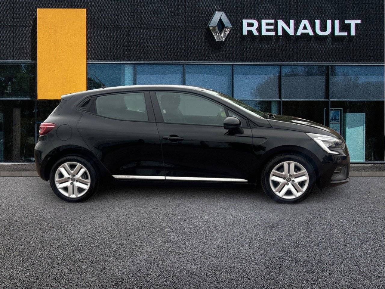 Vente en ligne Renault Clio 5 Clio E-Tech 140 - 21N au prix de 14 990 €