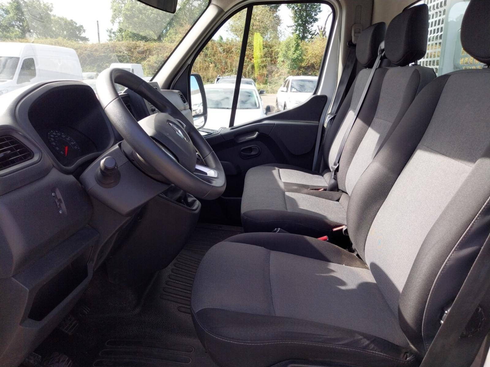 Vente en ligne Renault Master 3 Châssis Cabine MASTER CC PROP RJ3500 L2 PAFC BLUE DCI 130 EURO VI au prix de 30 890 €
