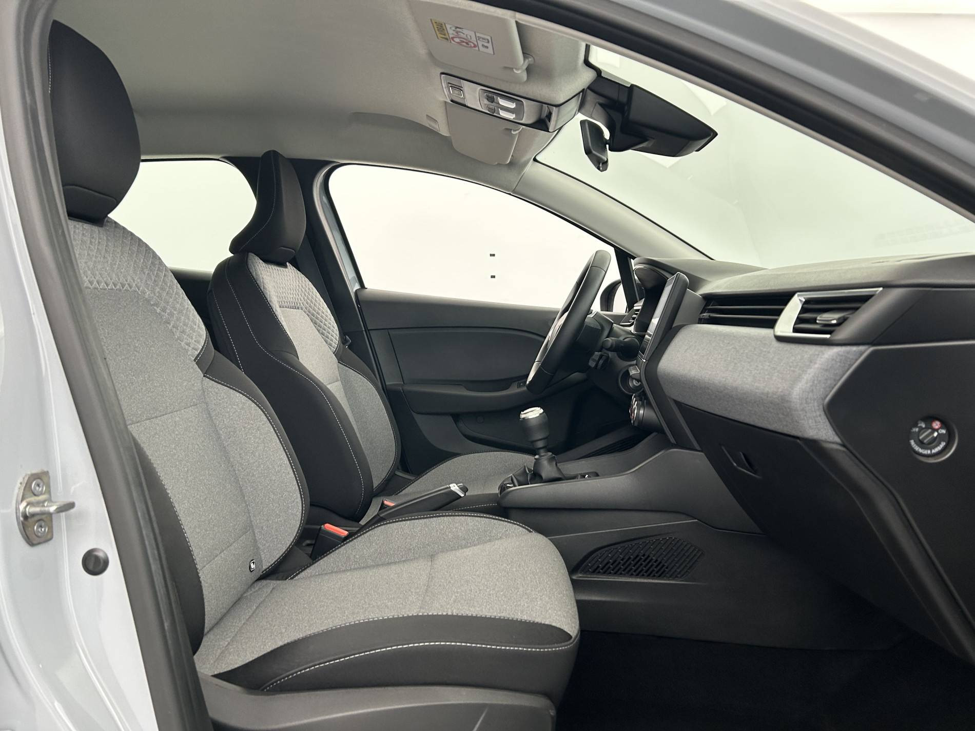 Vente en ligne Renault Clio 5 Clio TCe 90 au prix de 15 990 €