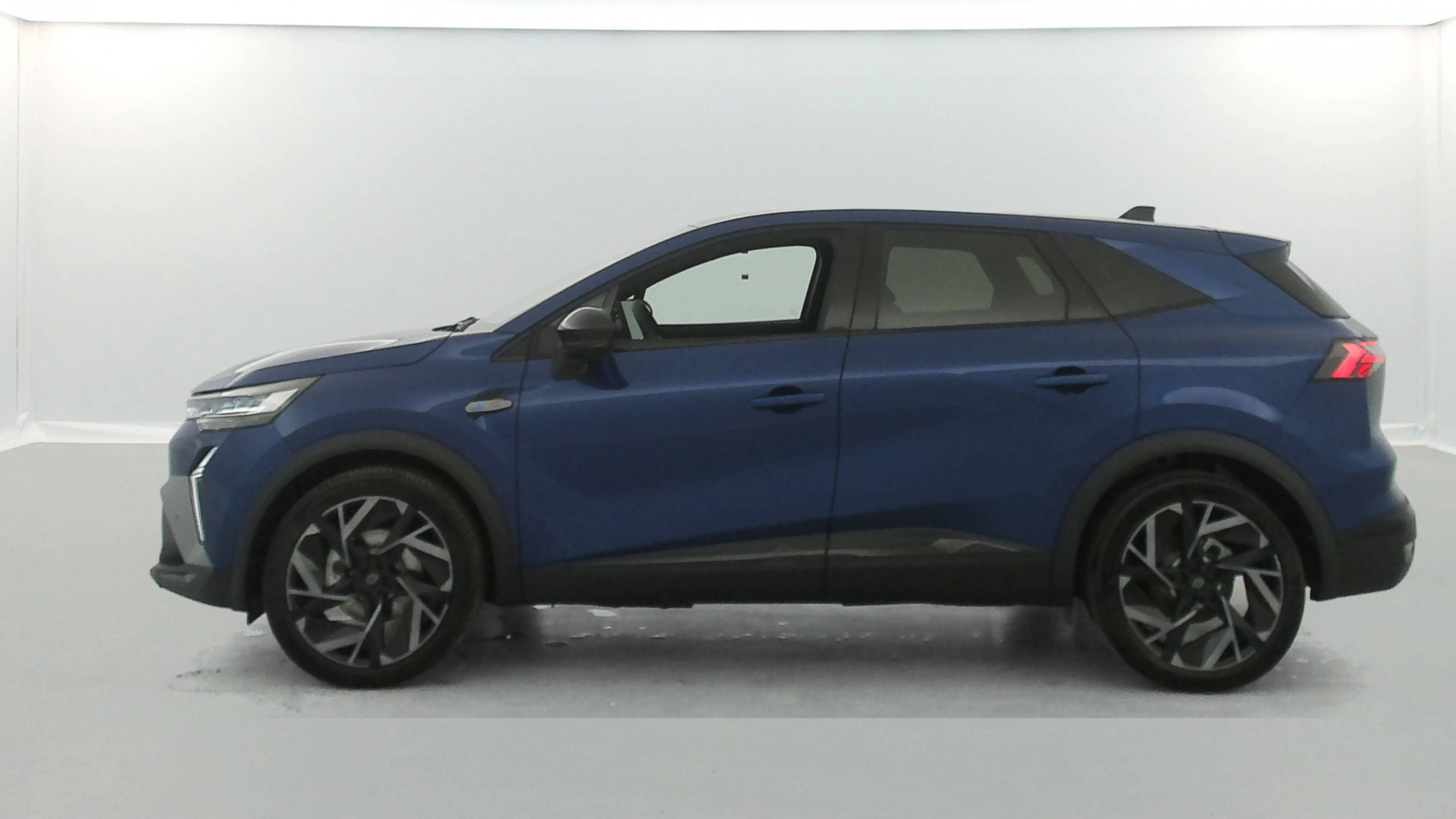 Vente en ligne Renault Symbioz  E-Tech full hybrid 145 au prix de 29 990 €