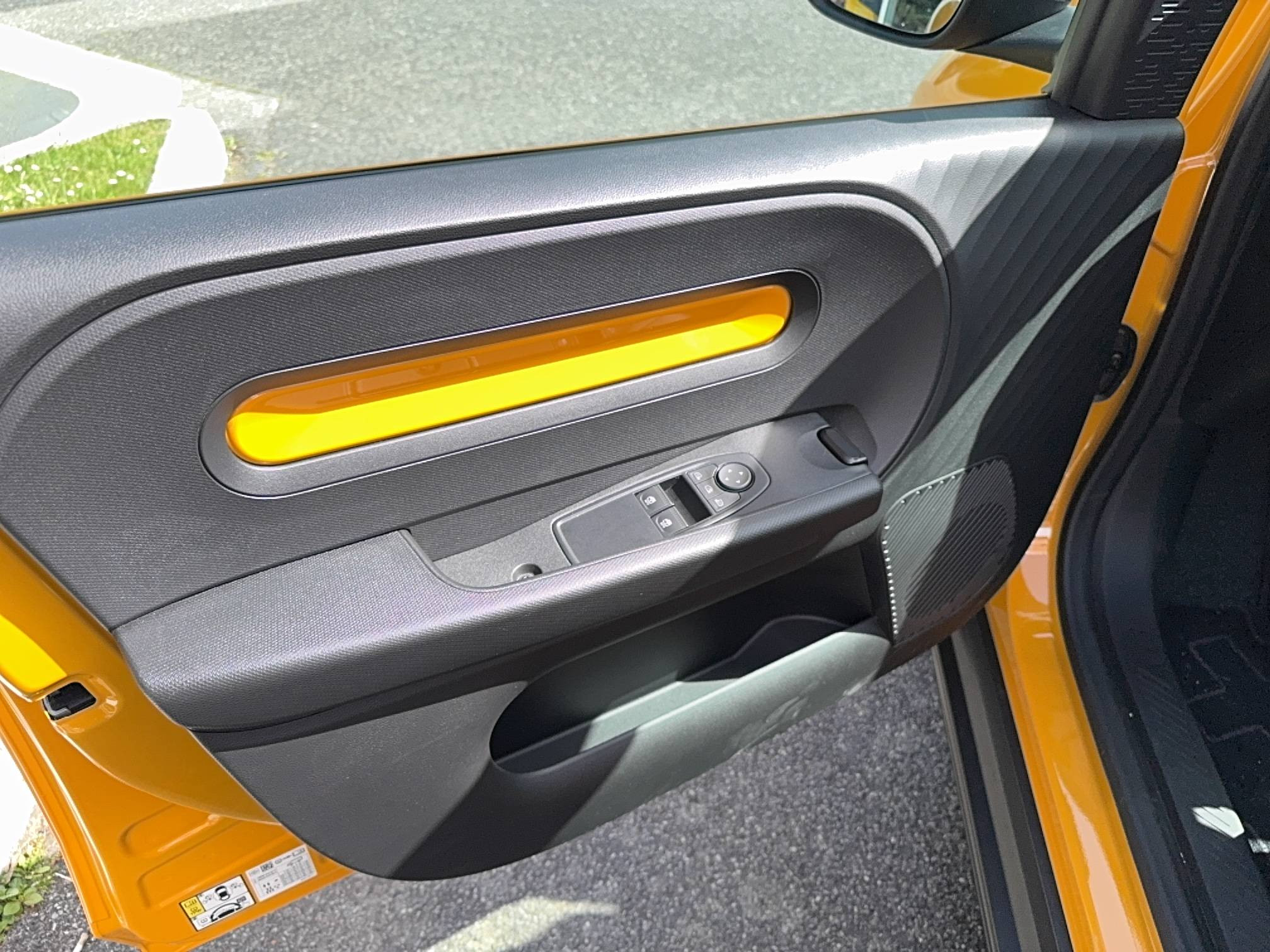 Vente en ligne Renault Twingo Electrique  80 ch autonomie urbaine au prix de 21 990 €
