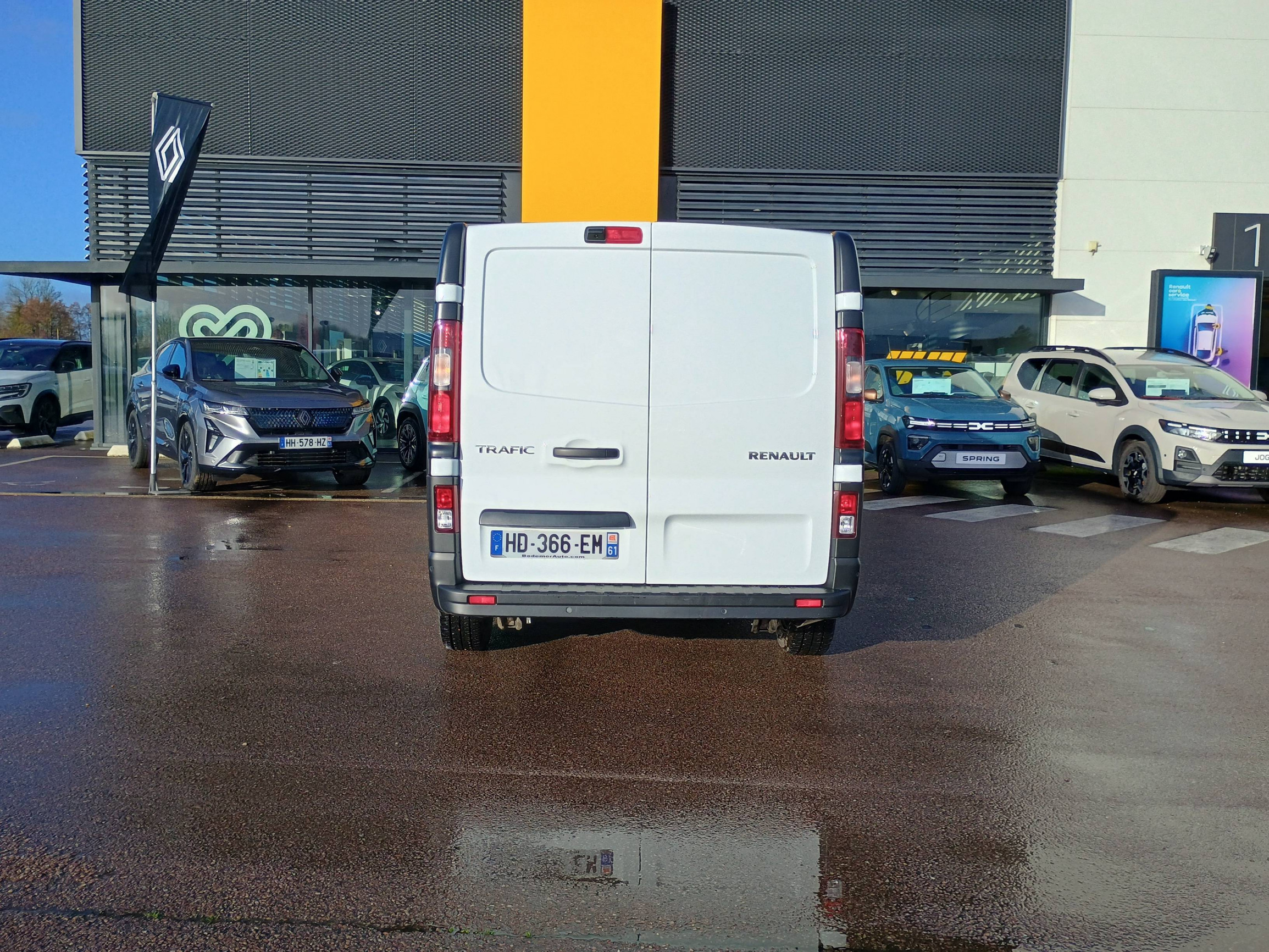 Vente en ligne Renault Trafic Cabine Approfondie TRAFIC CA L2H1 3T BLUE DCI 170 AUTO au prix de 37 991 €