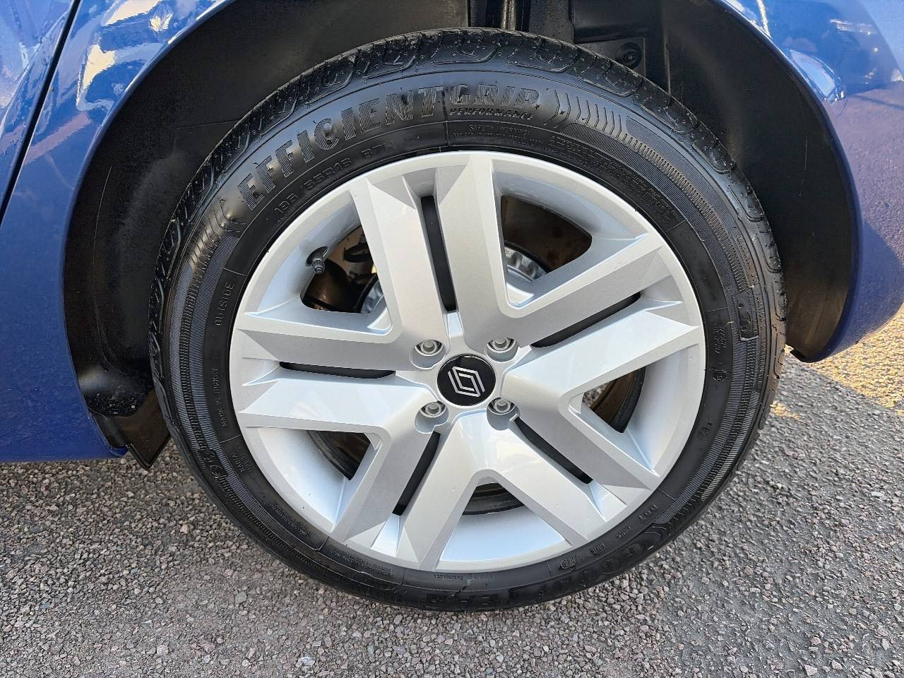 Vente en ligne Renault Clio 5 Clio TCe 90 au prix de 14 990 €