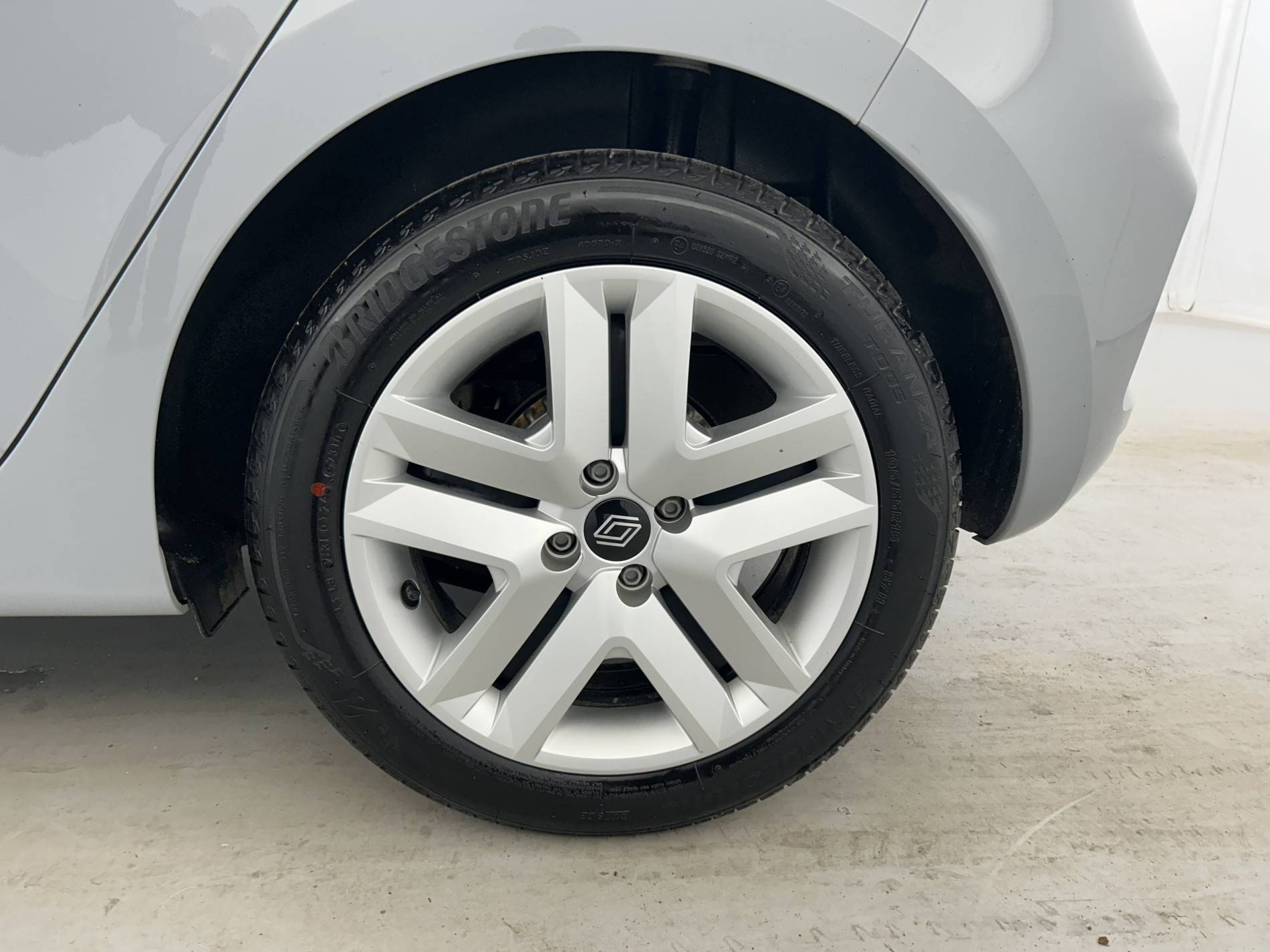 Vente en ligne Renault Clio 5 Clio TCe 90 ch GSR2 au prix de 15 290 €