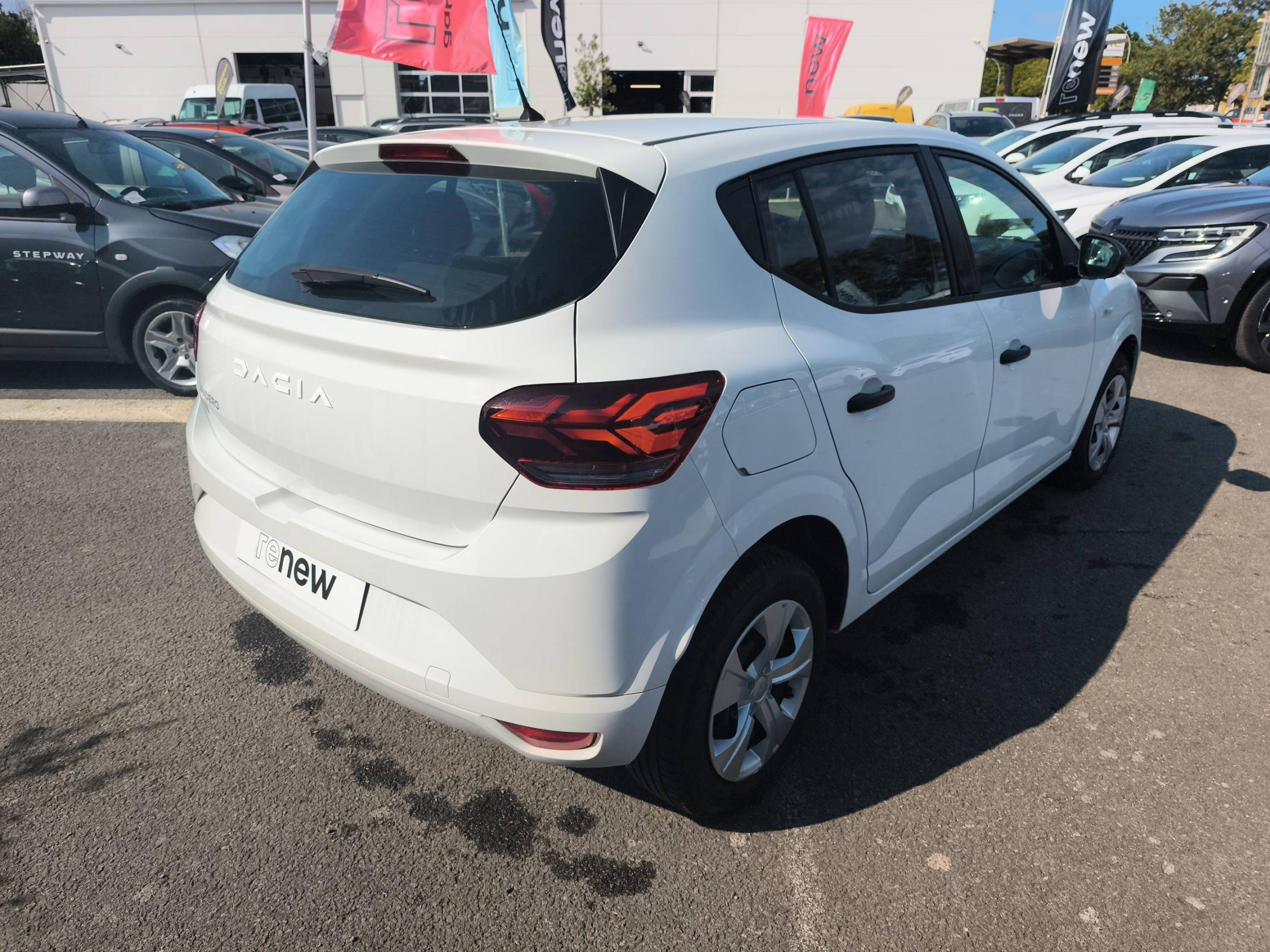 Vente en ligne Dacia Sandero  ECO-G 100 au prix de 12 790 €