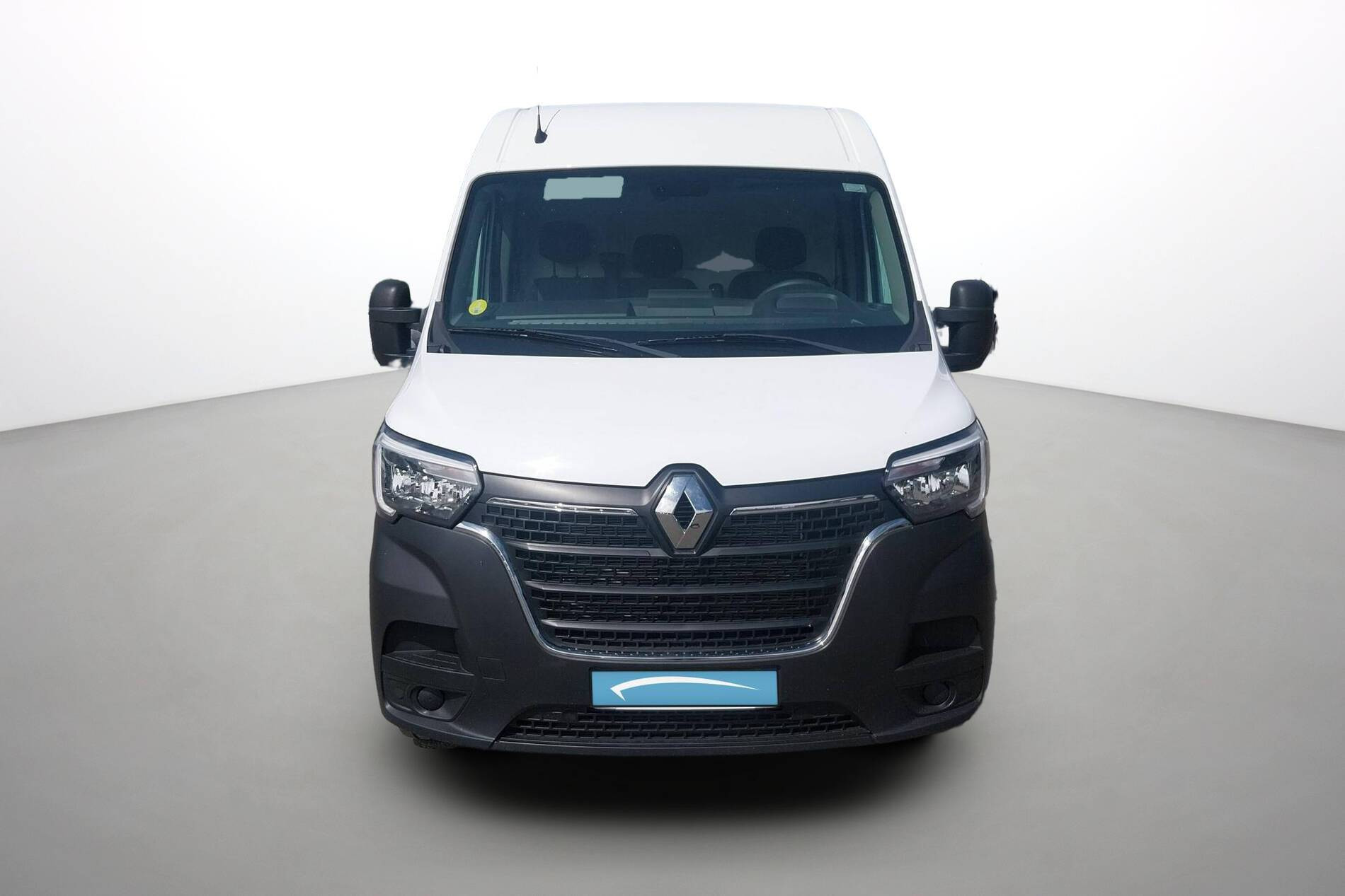 Vente en ligne Renault Master Fourgon MASTER FGN TRAC F3500 L2H2 BLUE DCI 135 au prix de 24 990 €