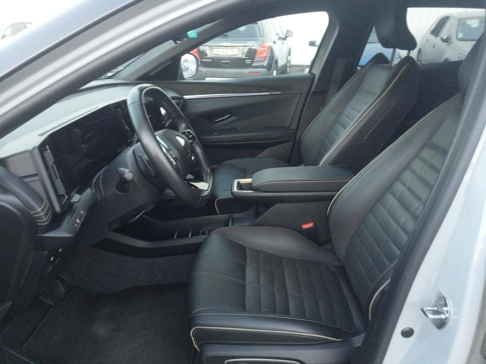Vente en ligne Renault Megane E-Tech  EV60 220 ch super charge au prix de 21 990 €