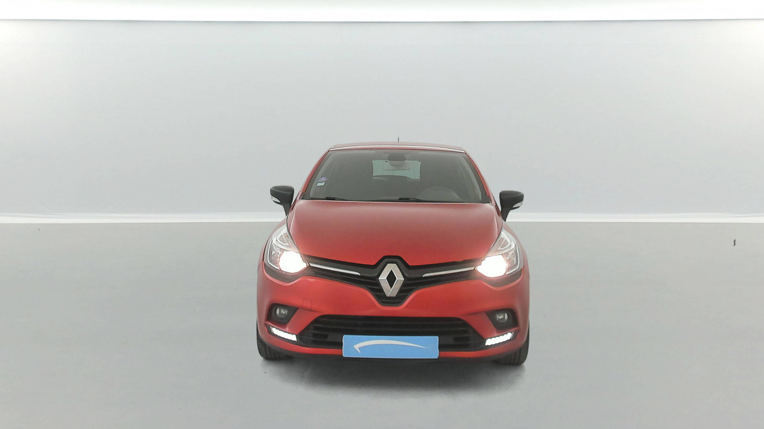 Vente en ligne Renault Clio 4 Clio TCe 90 E6C au prix de 11 790 €