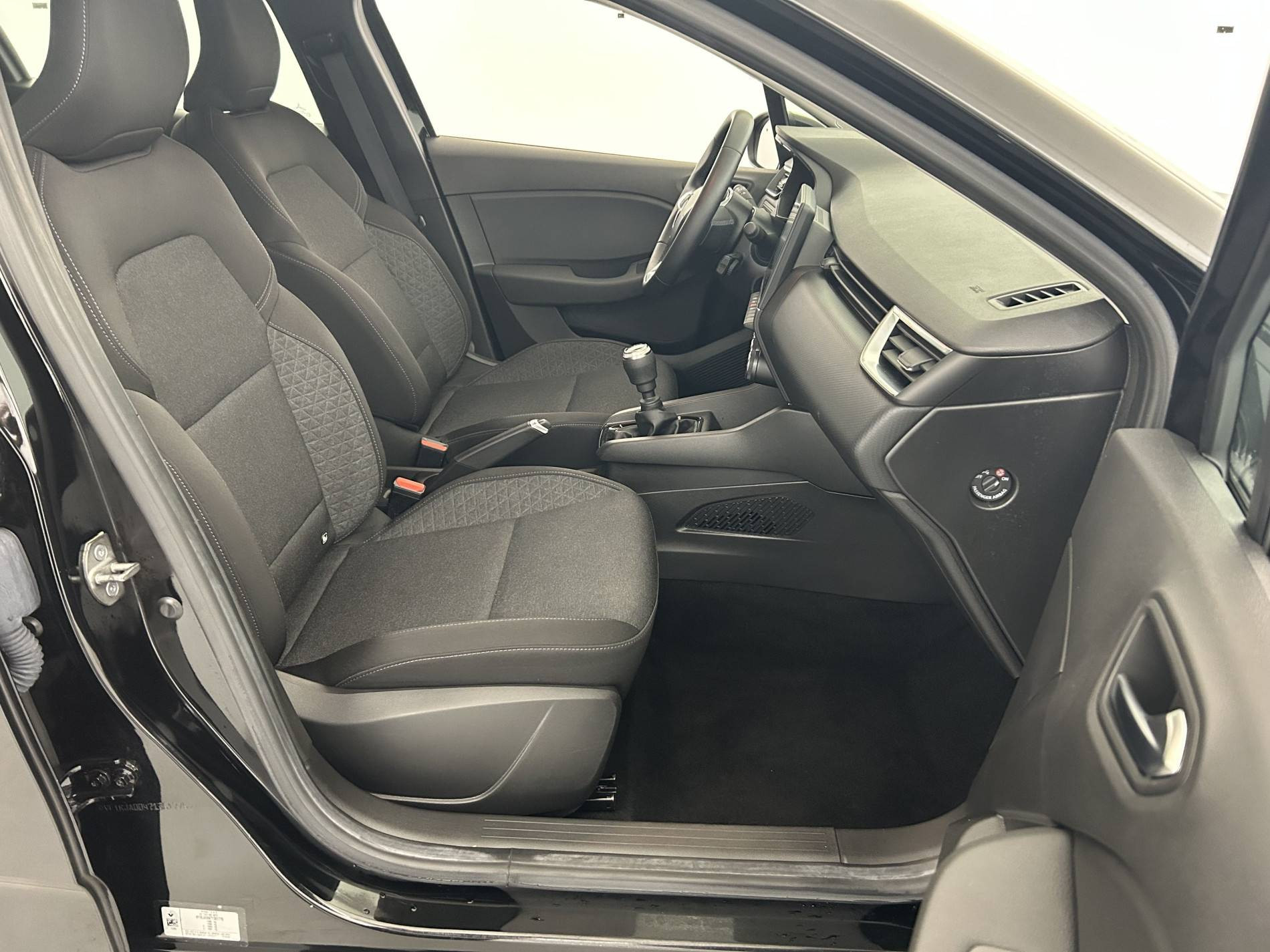 Vente en ligne Renault Clio 5 Clio TCe 90 au prix de 14 990 €