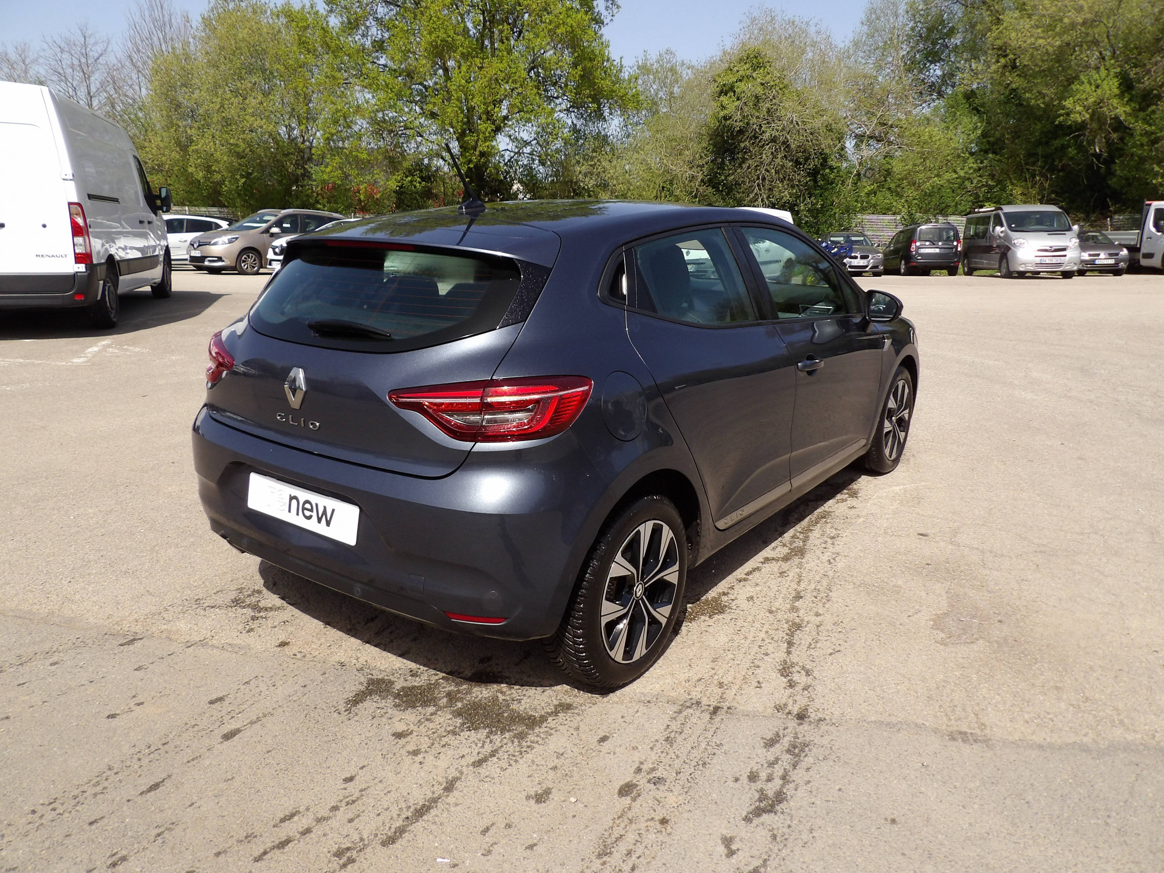 Vente en ligne Renault Clio 5 Clio TCe 90 - 21N au prix de 13 799 €