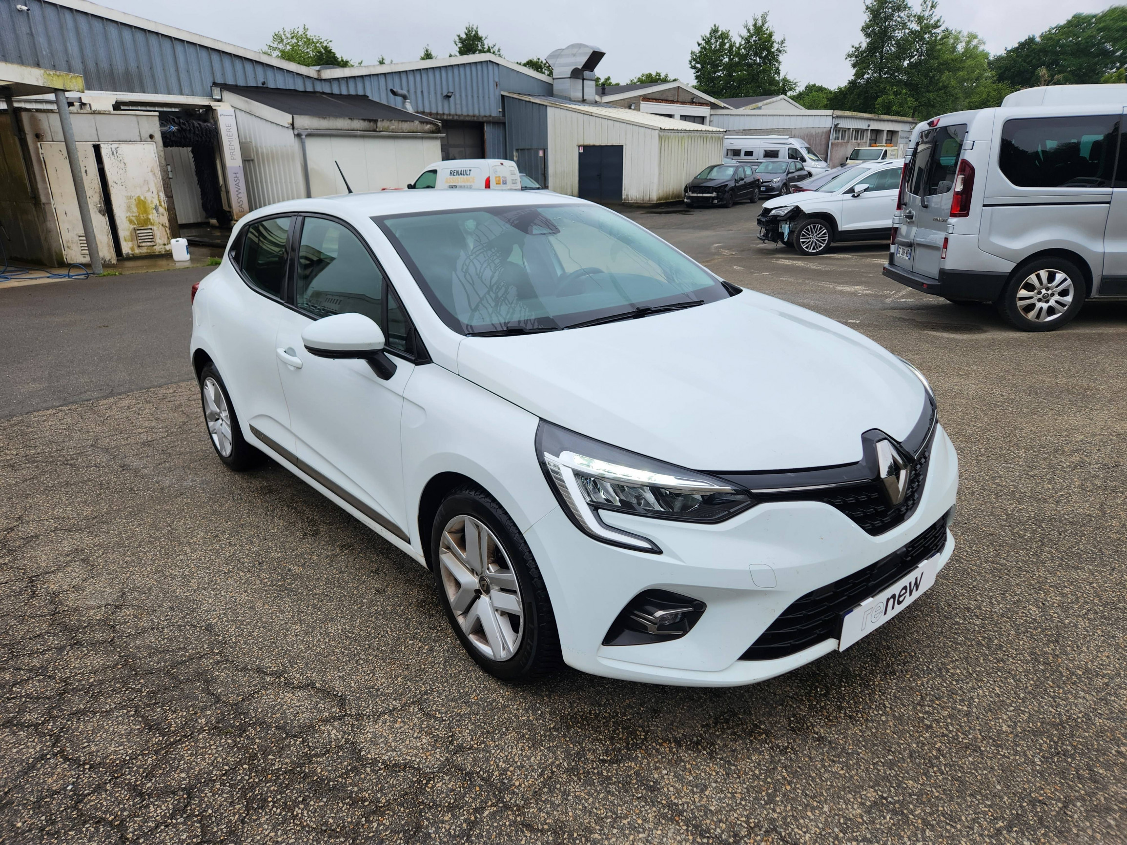 Vente en ligne Renault Clio 5 Clio Blue dCi 85 au prix de 14 499 €