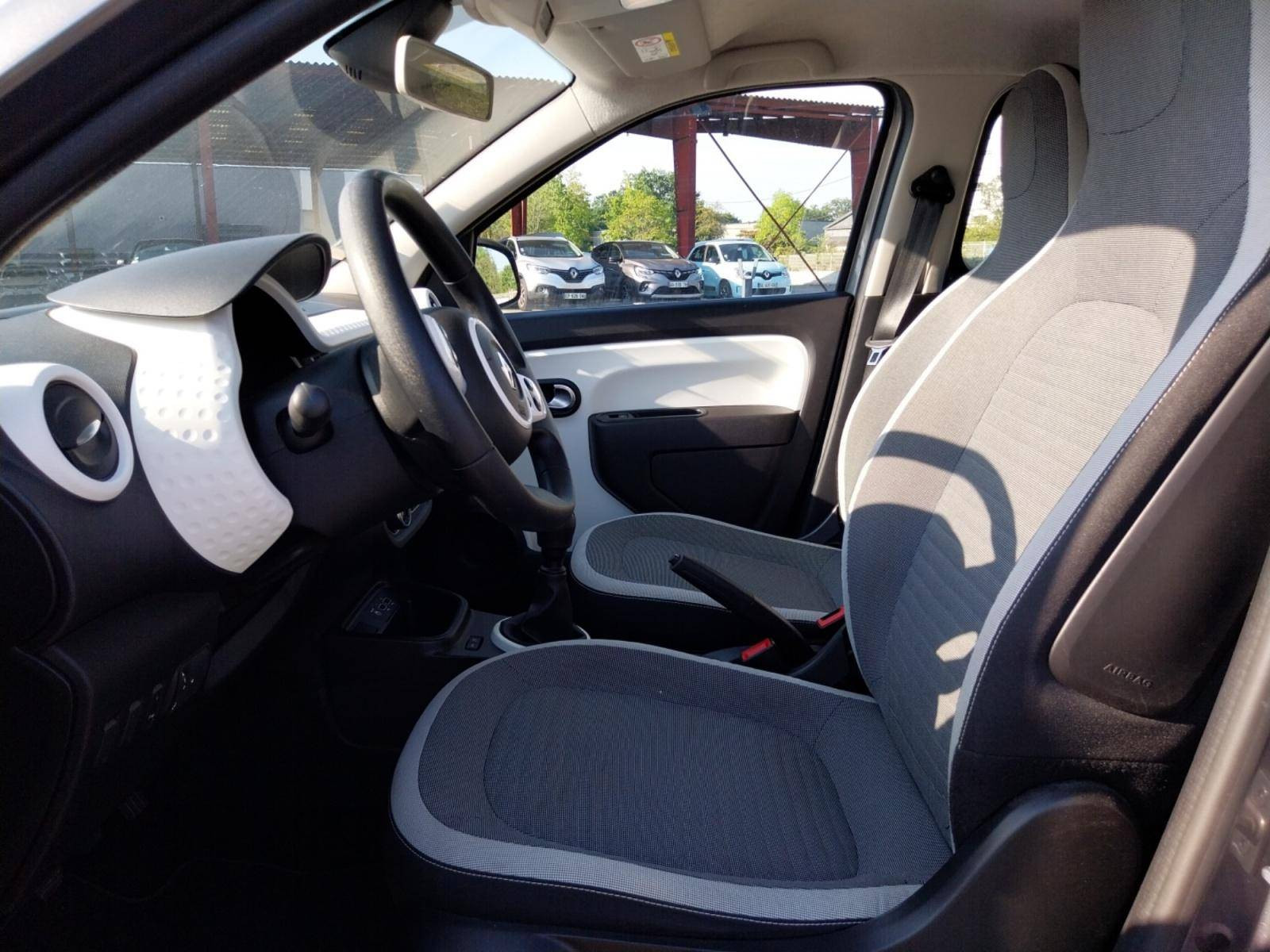 Vente en ligne Renault Twingo 3  SCe 65 - 21 au prix de 10 490 €