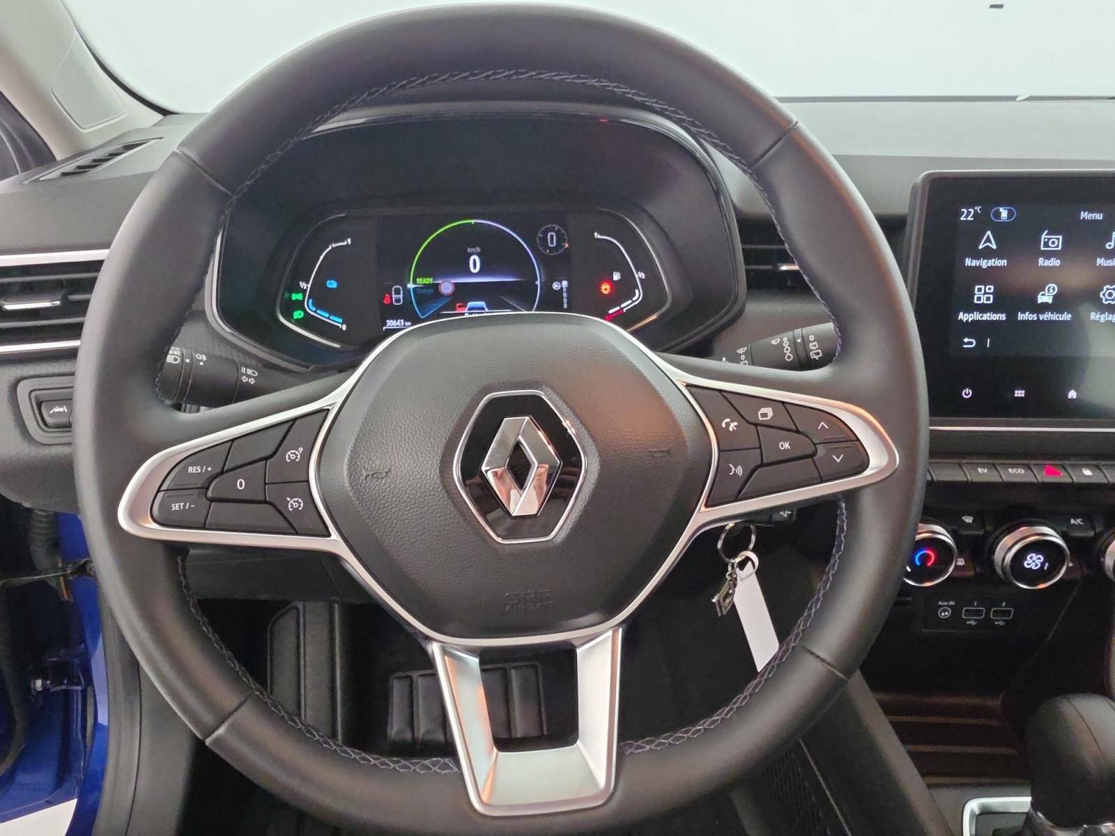 Vente en ligne Renault Clio 5 Clio E-Tech 140 - 21N au prix de 15 990 €