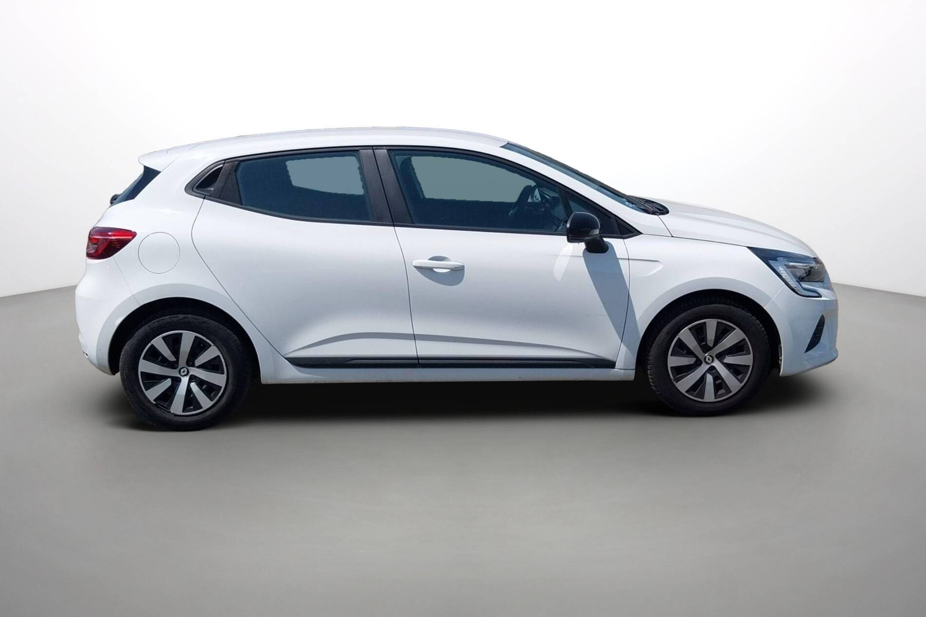 Vente en ligne Renault Clio 5 Clio TCe 90 au prix de 13 390 €