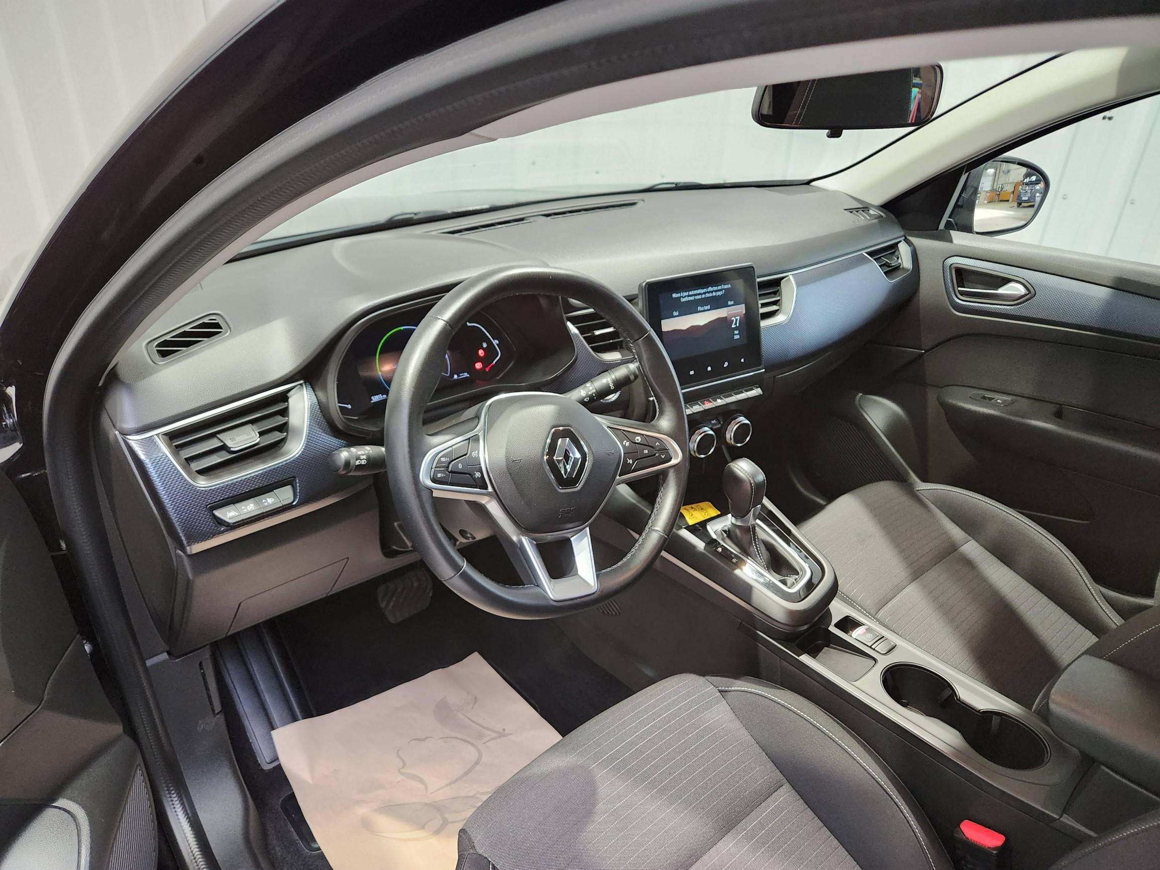Vente en ligne Renault Arkana  E-Tech hybride 145 - 22 au prix de 19 999 €