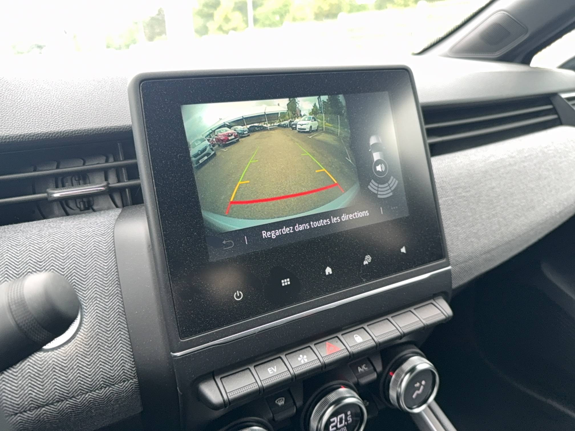 Vente en ligne Renault Clio 5 Clio E-Tech full hybrid 145 au prix de 18 490 €