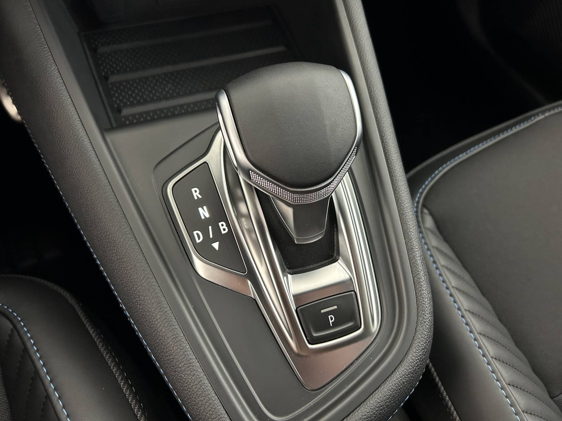 Vente en ligne Renault Captur  E-Tech full hybrid 145 ch au prix de 28 490 €