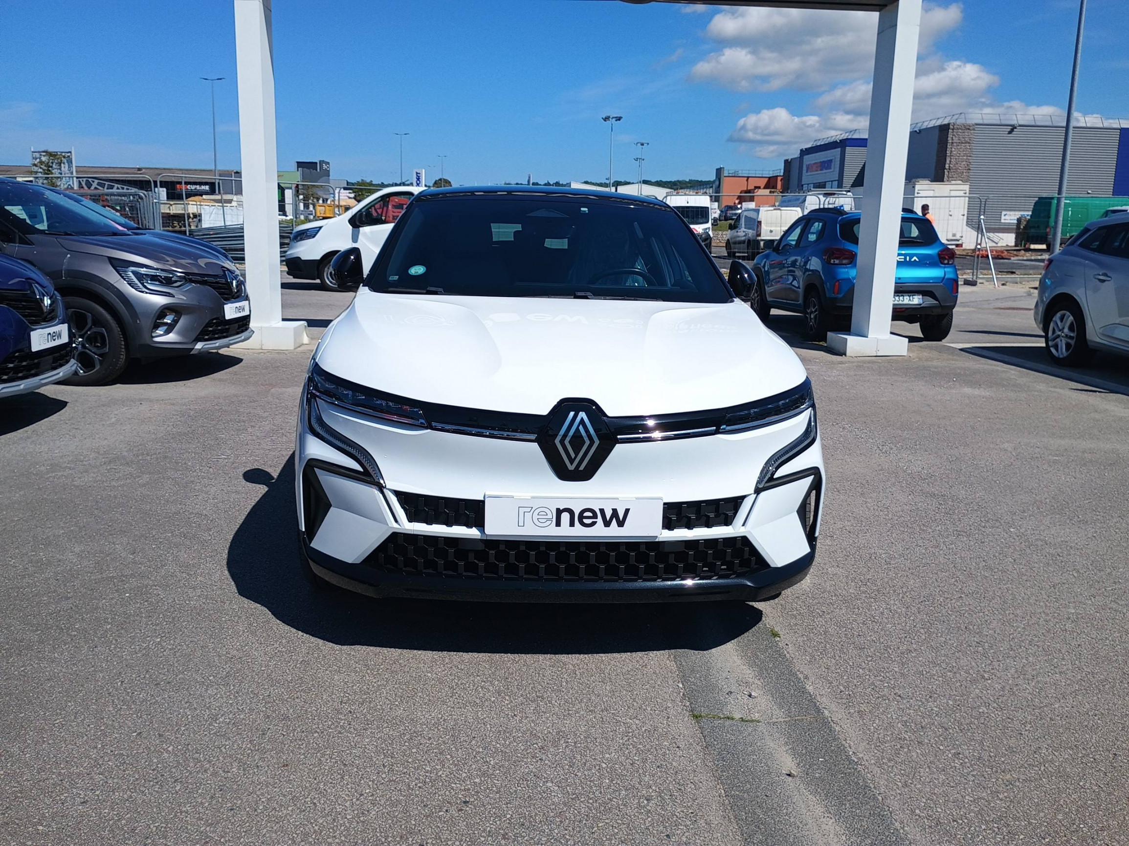 Vente en ligne Renault Megane E-Tech  EV60 220 ch super charge au prix de 24 990 €