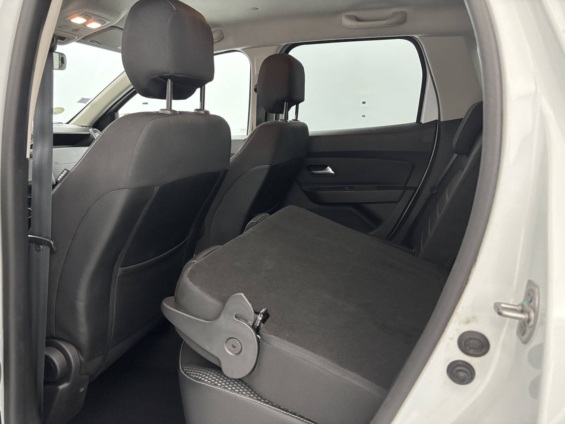 Vente en ligne Dacia Duster  dCi 110 EDC 4x2 au prix de 15 790 €