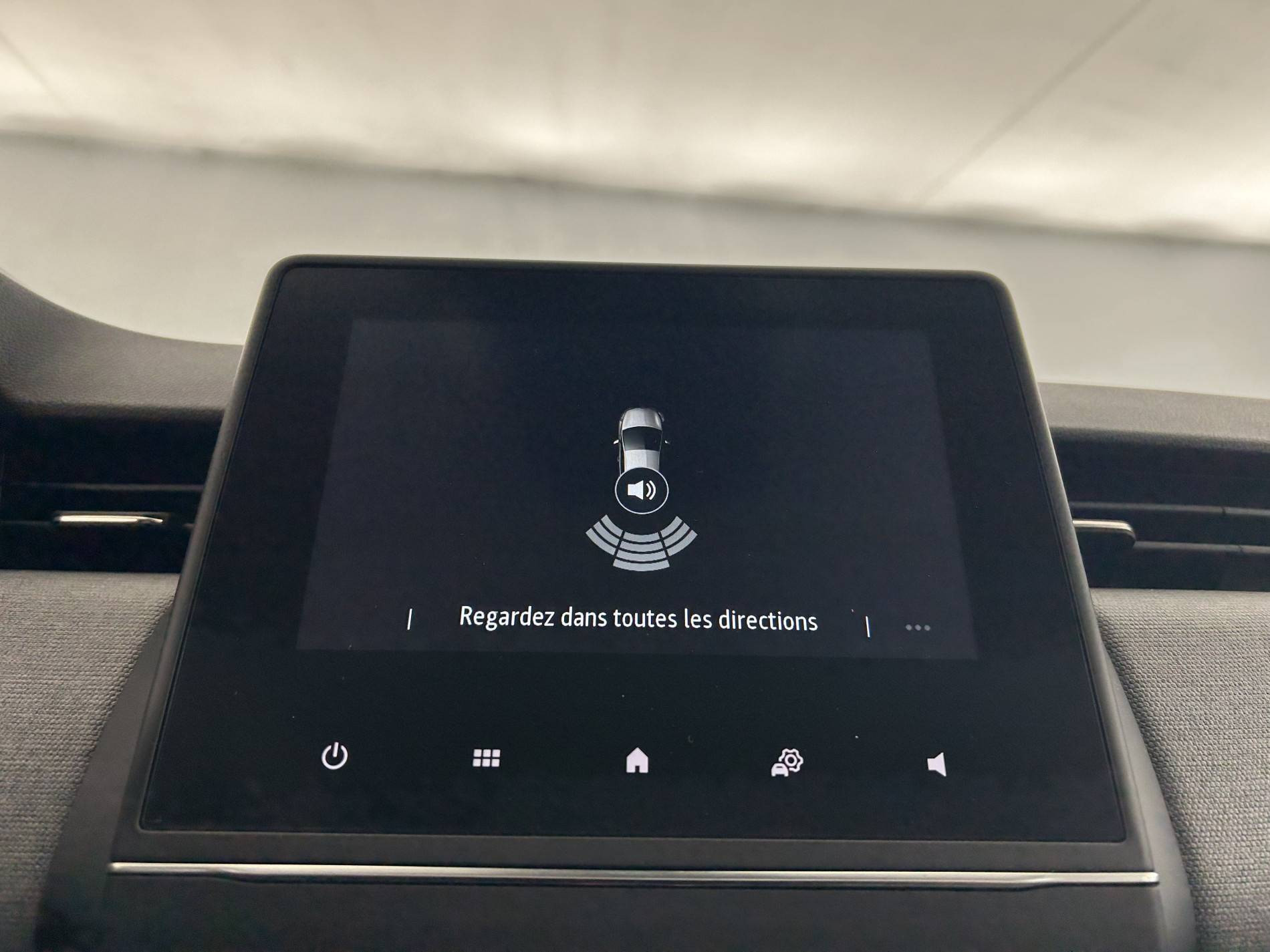 Vente en ligne Renault Clio 5 Clio E-Tech full hybrid 145 ch GSR2 au prix de 19 250 €