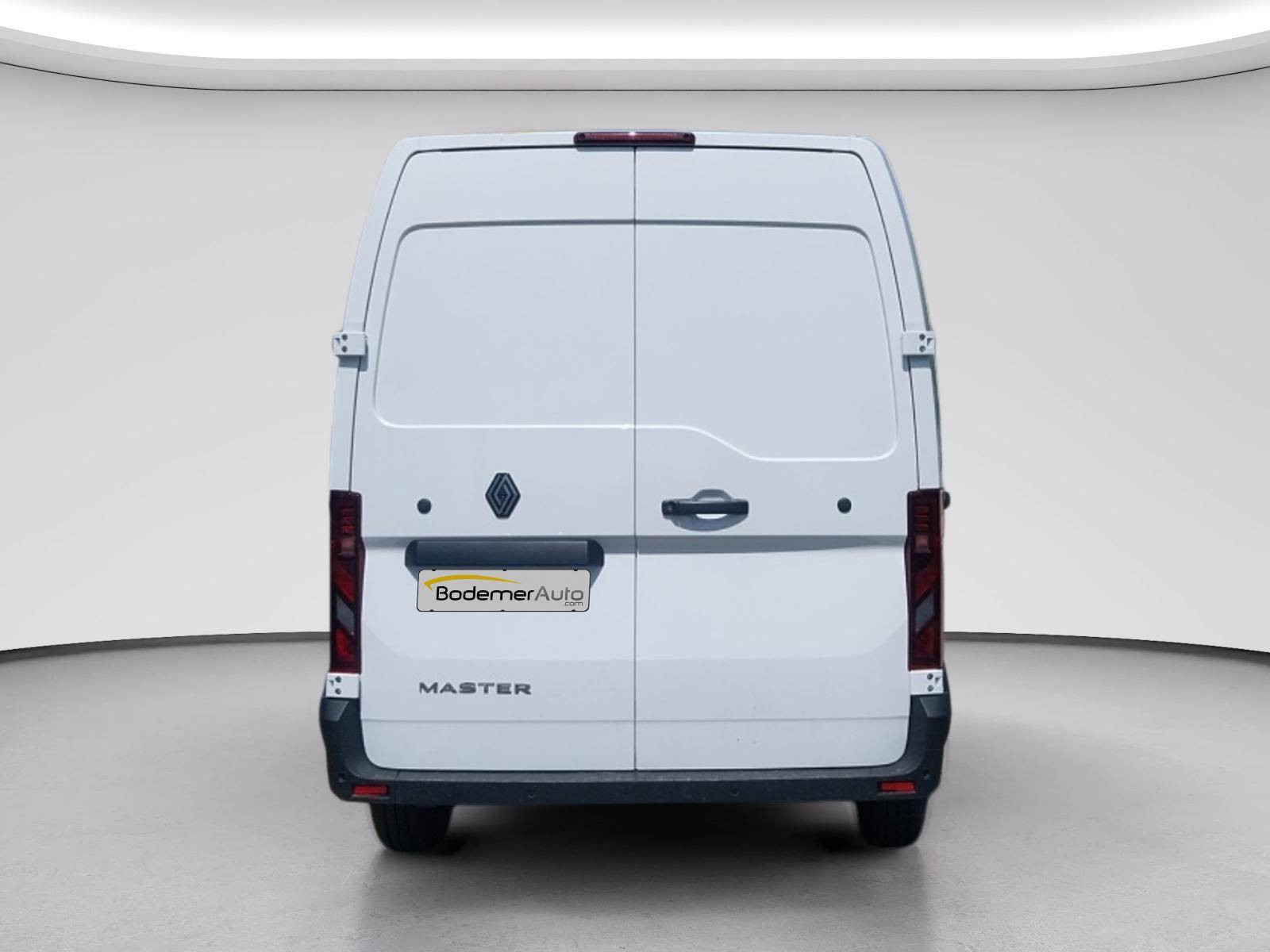 Vente en ligne Renault Master Fourgon MASTER FG BLUE DCI 130 L2H2 3T5 TR au prix de 32 990 €