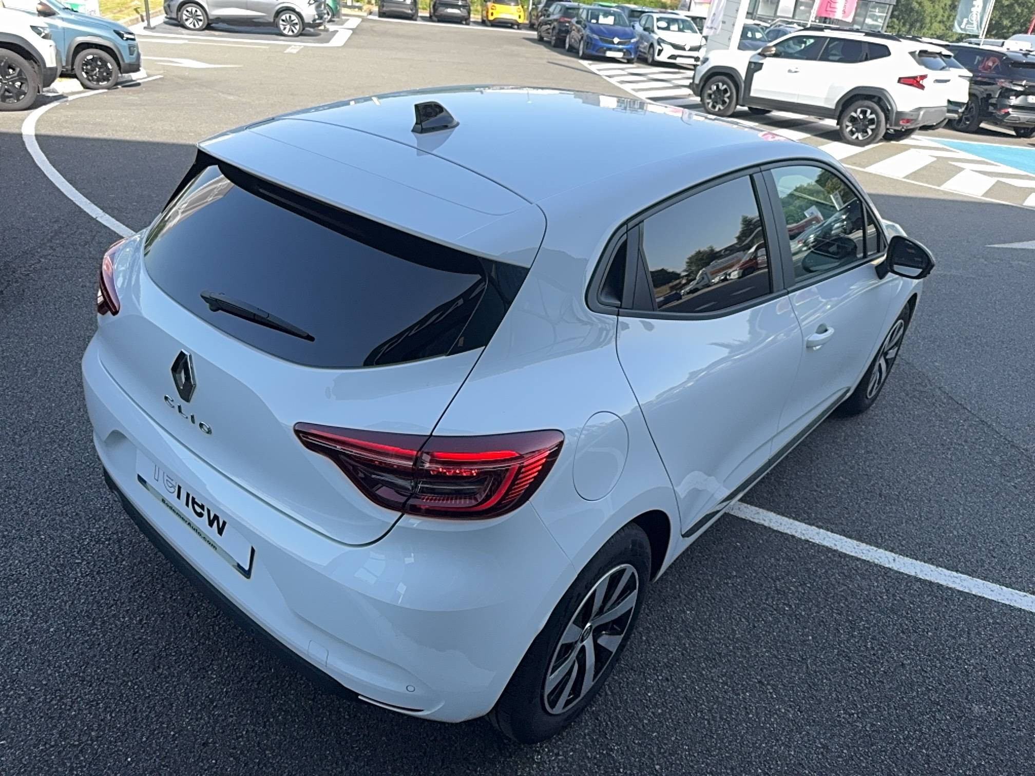 Vente en ligne Renault Clio 5 Clio TCe 90 au prix de 13 990 €