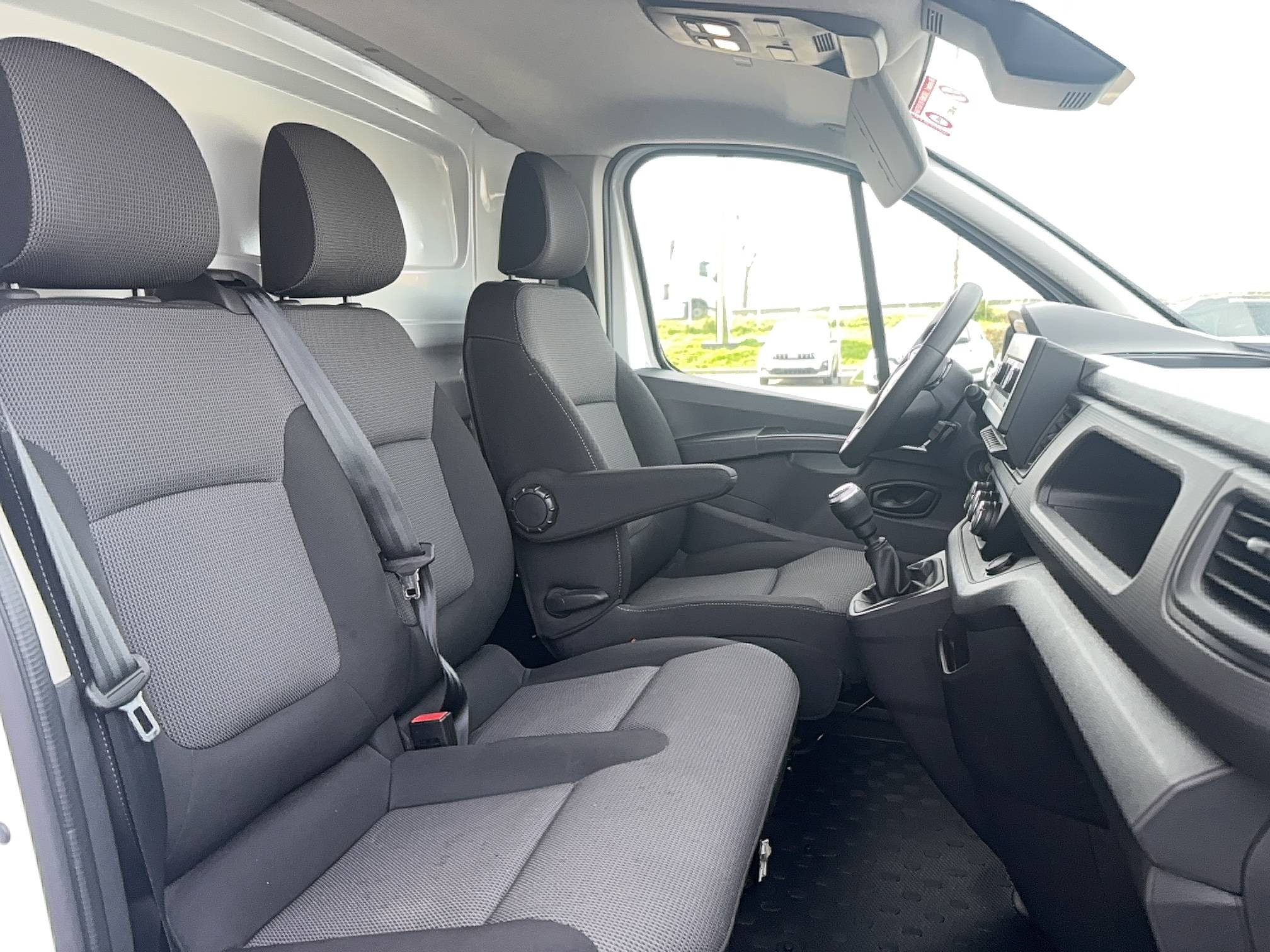 Vente en ligne Renault Trafic 3 Fourgon TRAFIC FGN L1H1 3000 KG BLUE DCI 130 au prix de 23 890 €