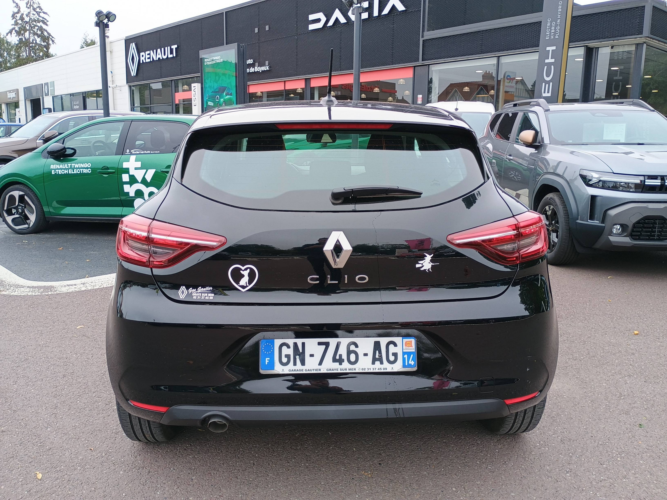 Vente en ligne Renault Clio 5 Clio TCe 90 au prix de 13 990 €