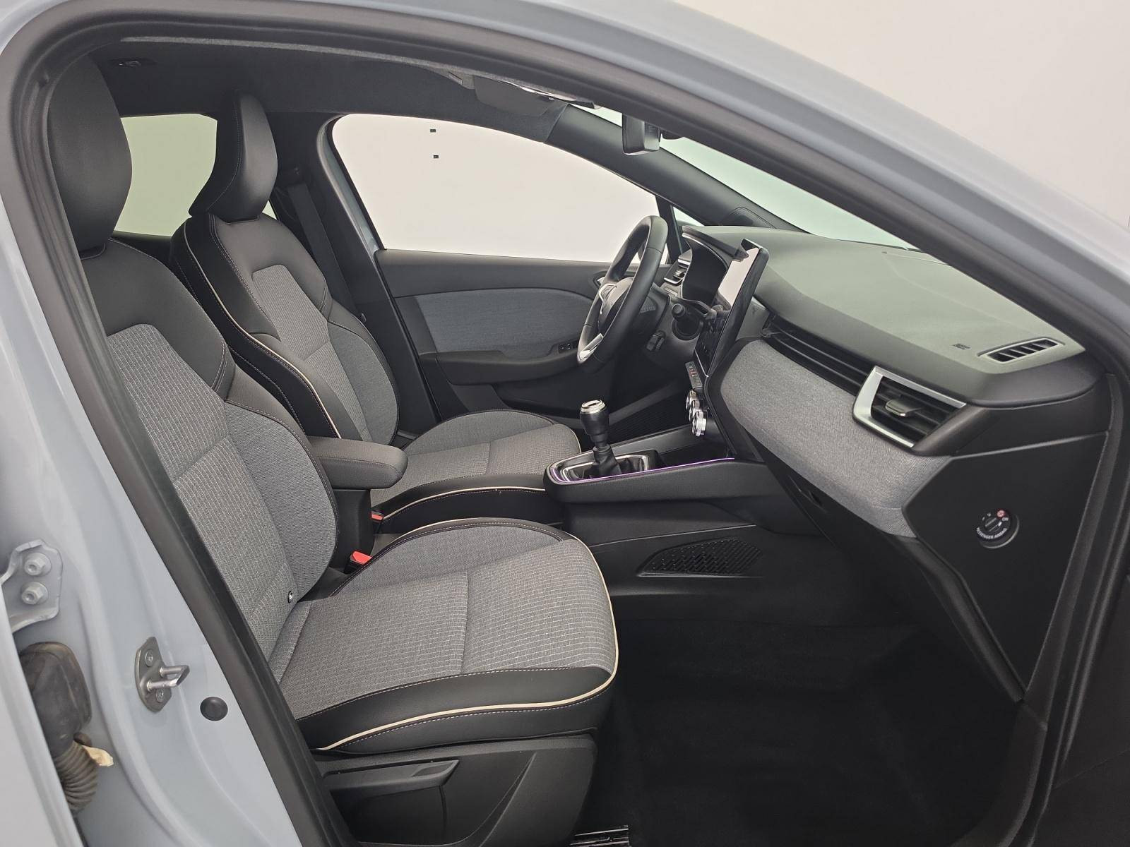 Vente en ligne Renault Clio 5 Clio TCe 90 au prix de 16 390 €