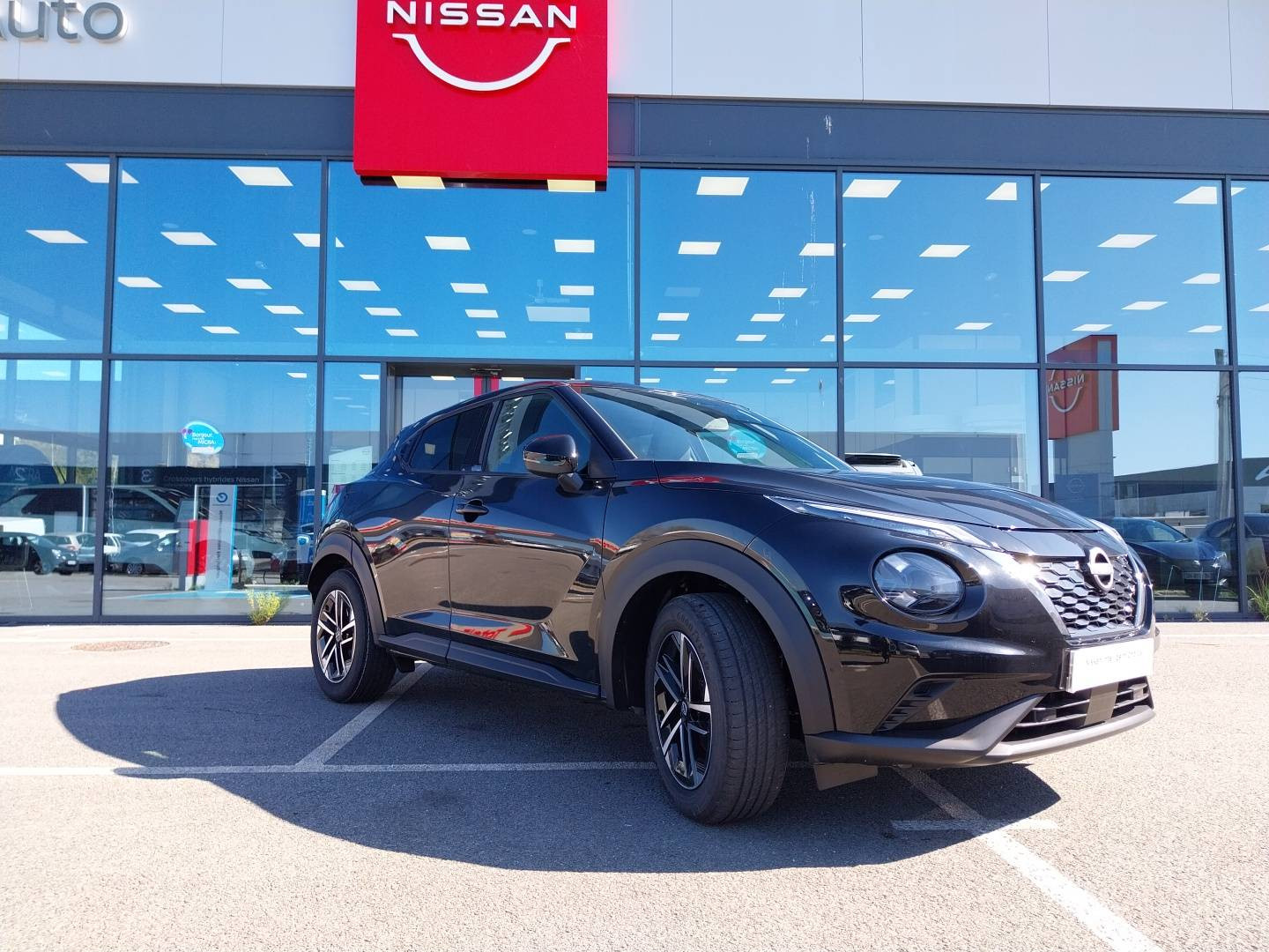 Vente en ligne Nissan Juke  HYBRID 143 au prix de 28 990 €