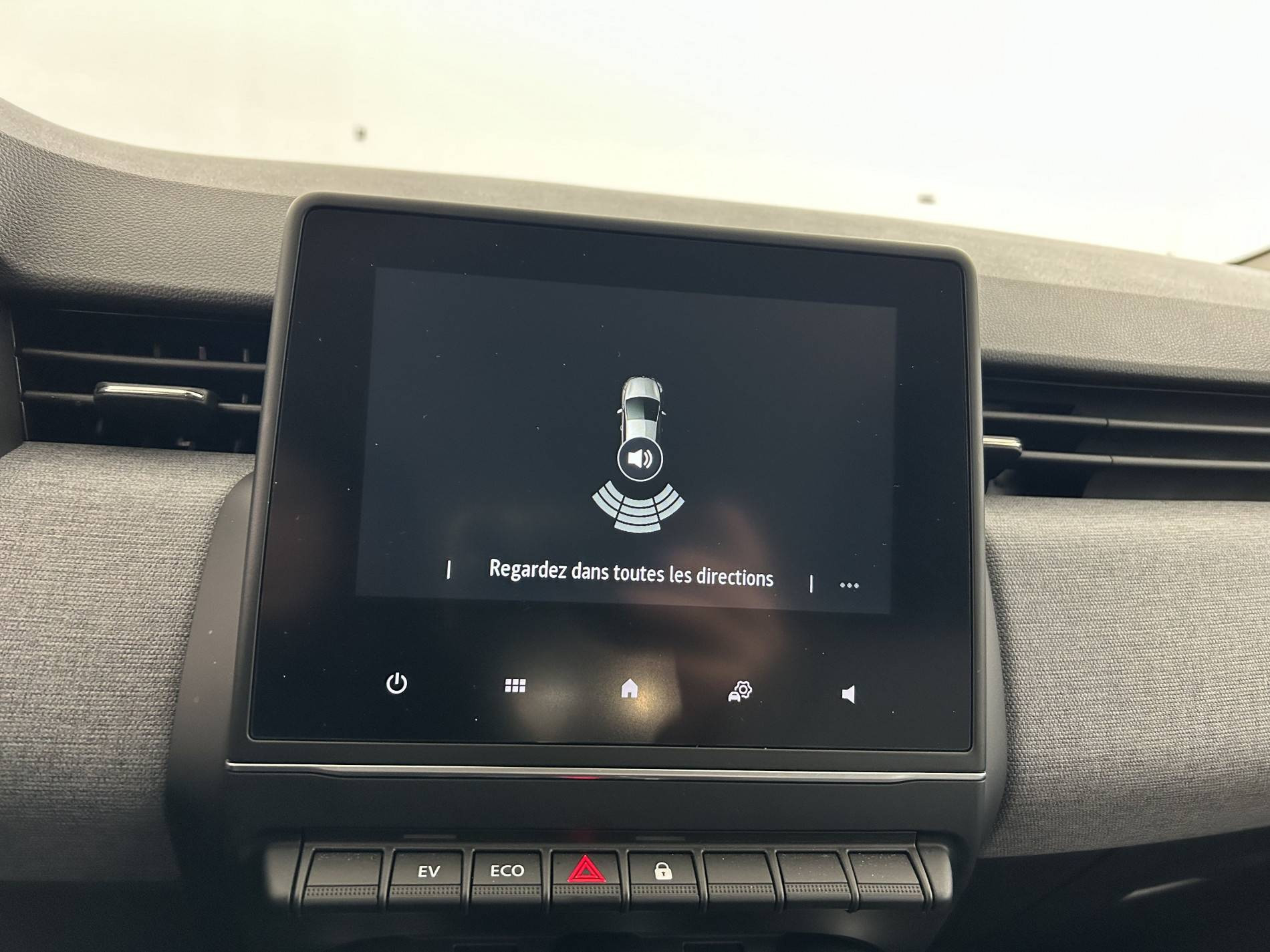 Vente en ligne Renault Clio 5 Clio E-Tech full hybrid 145 ch GSR2 au prix de 19 790 €