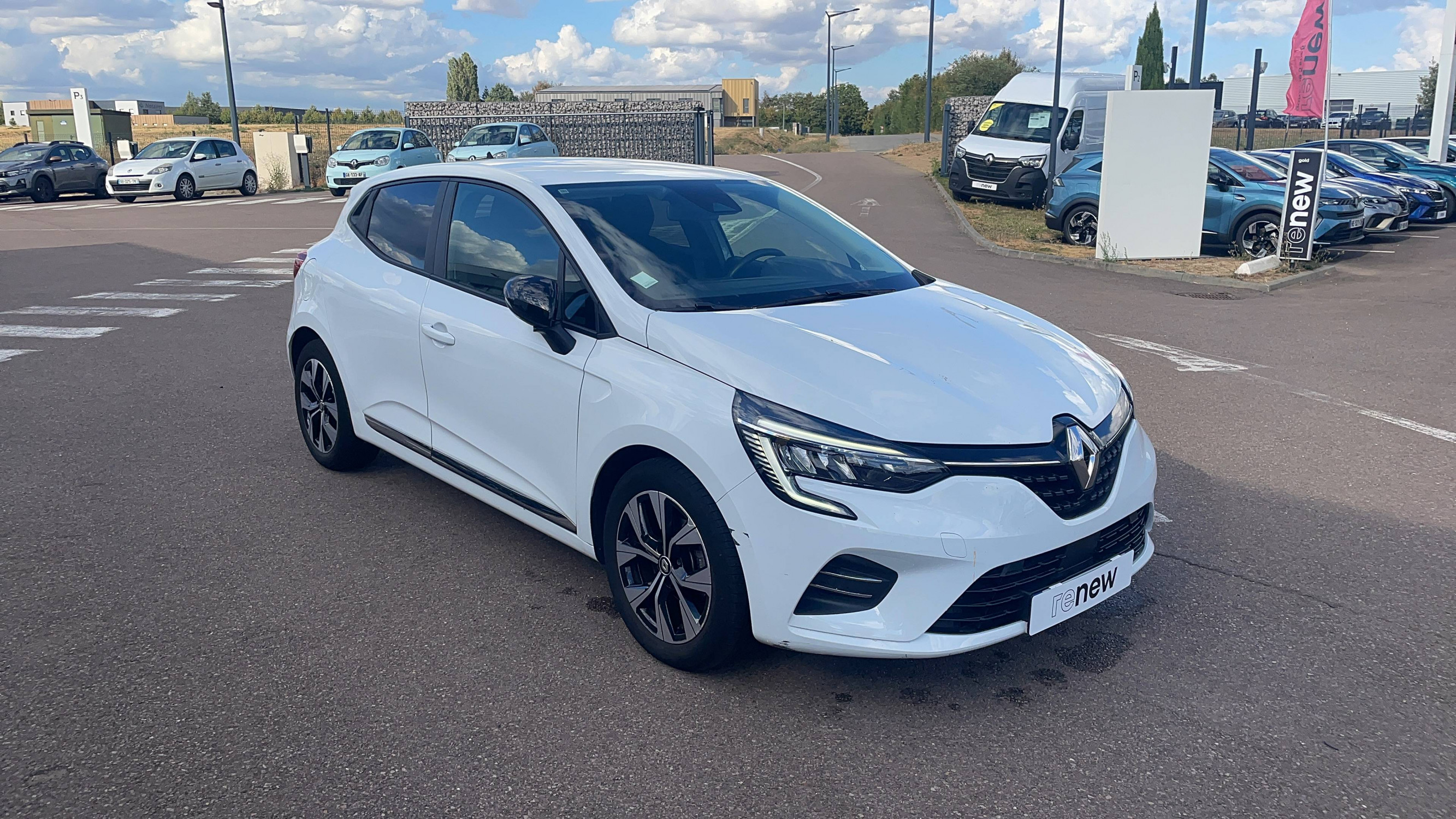 Vente en ligne Renault Clio 5 Clio TCe 100 GPL au prix de 14 990 €
