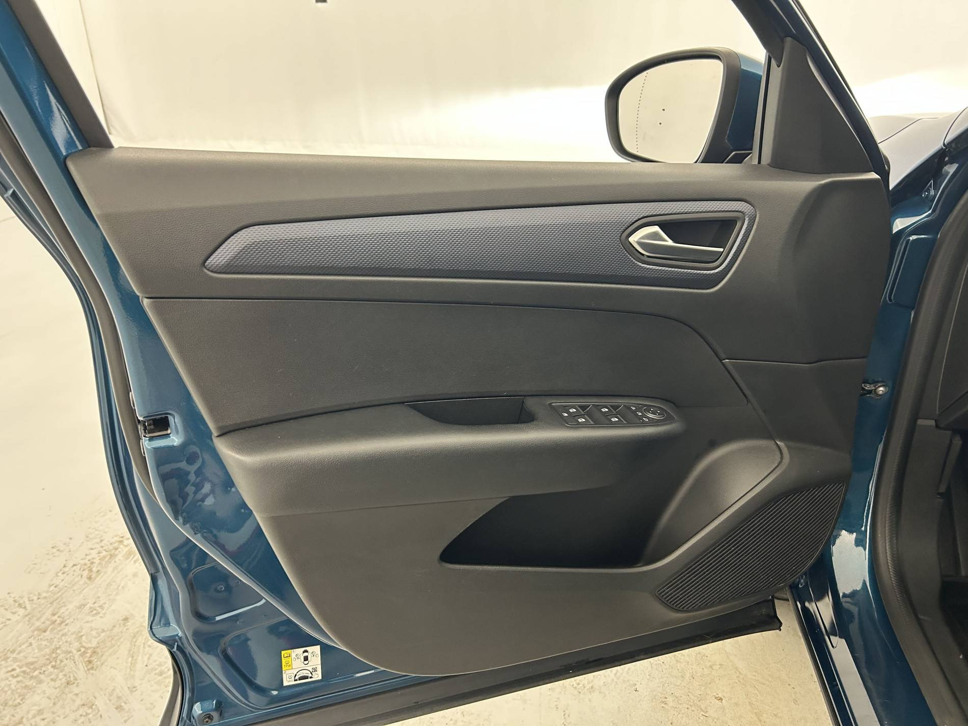 Vente en ligne Renault Arkana  mild hybrid 140 EDC FAP - 22 au prix de 18 790 €