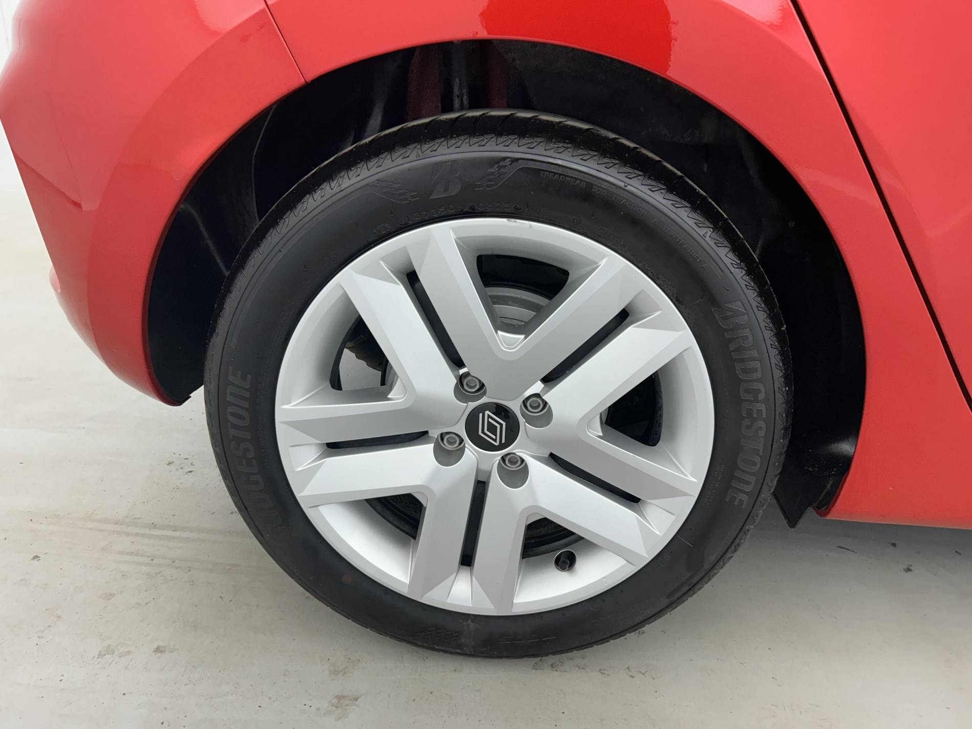 Vente en ligne Renault Clio 5 Clio E-Tech full hybrid 145 ch GSR2 au prix de 20 000 €