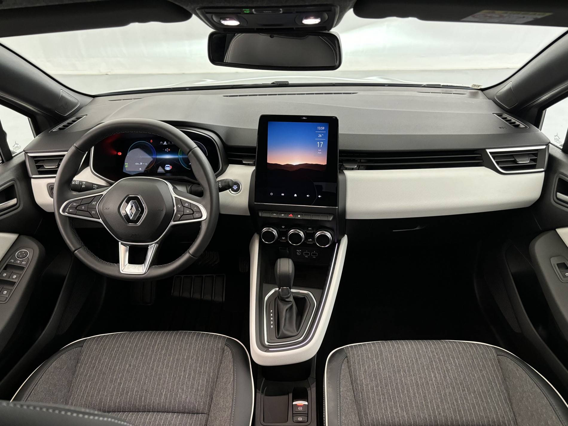 Vente en ligne Renault Clio 5 Clio E-Tech full hybrid 145 au prix de 18 890 €