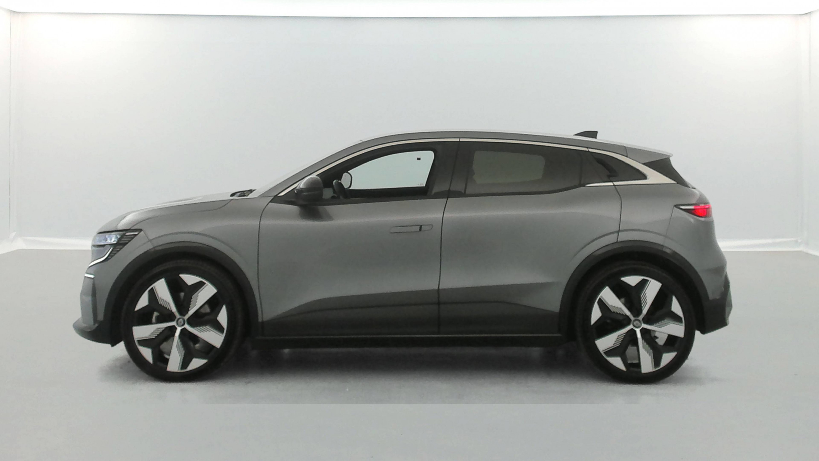 Vente en ligne Renault Megane E-Tech  EV60 220 ch super charge au prix de 24 990 €