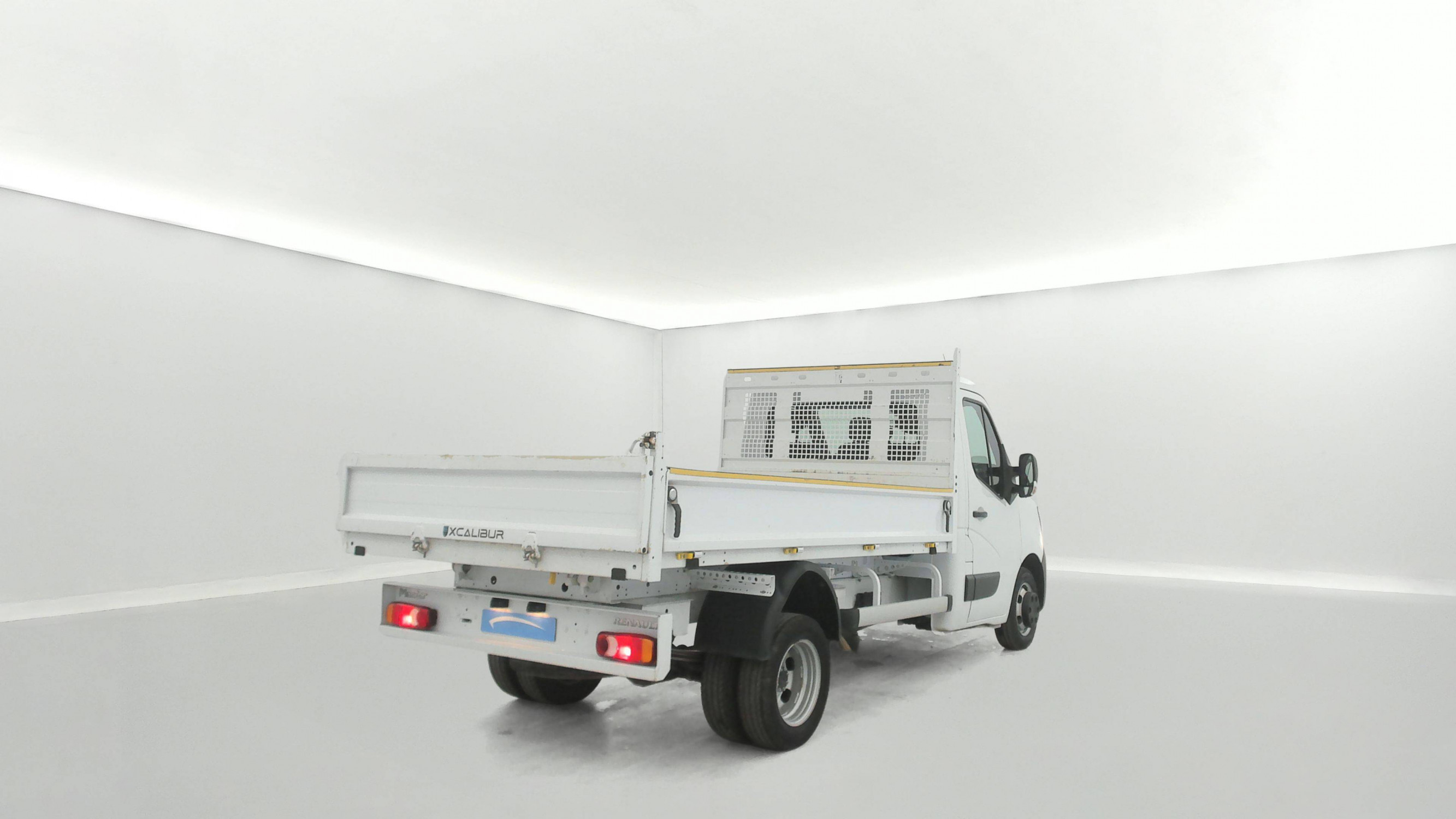 Vente en ligne Renault Master 3 Châssis Cabine MASTER BENNE CC PROP RJ3500 L2 PAFC BLUE DCI 130 EURO VI au prix de 32 890 €