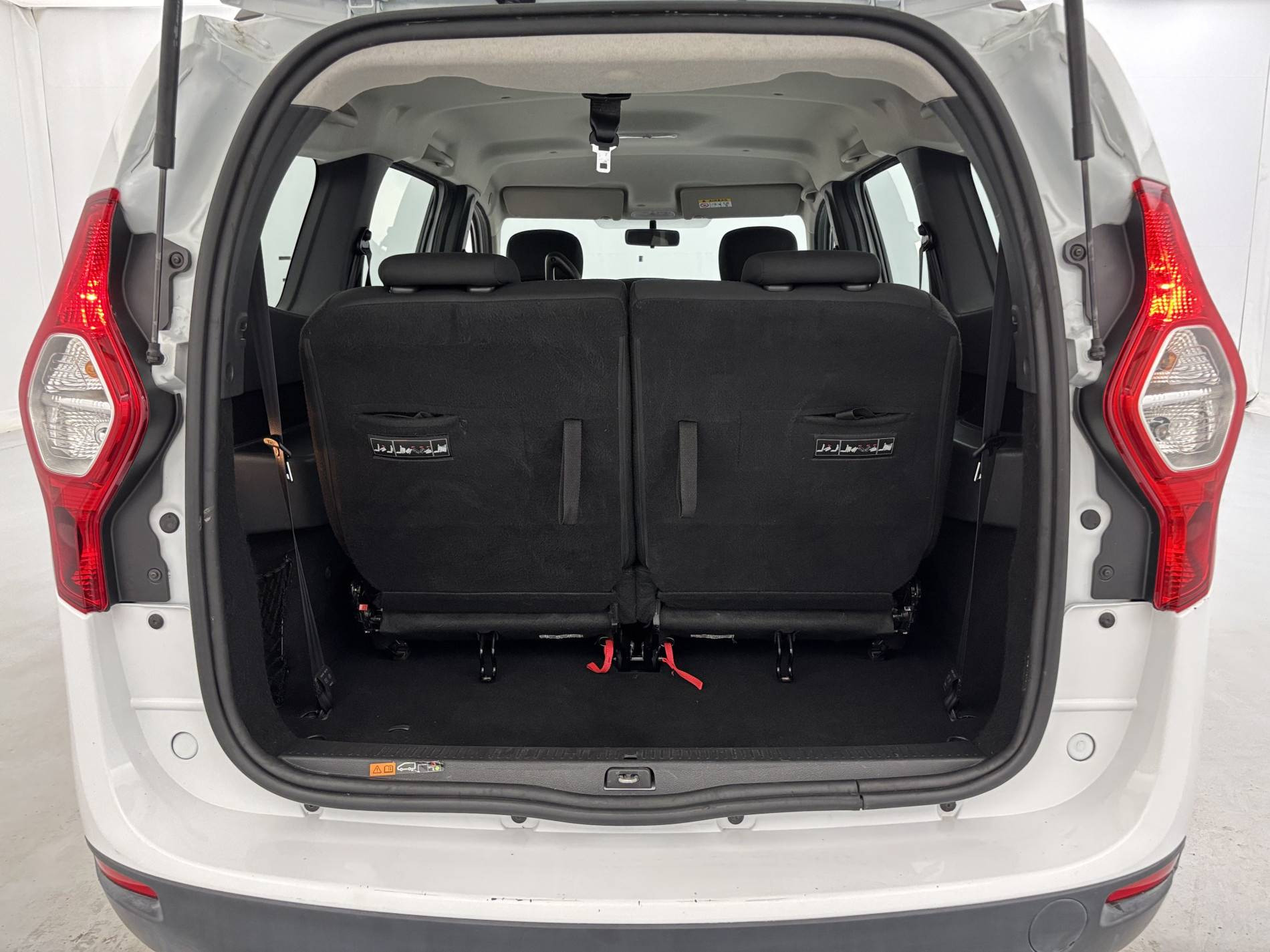 Vente en ligne Dacia Lodgy  Blue dCi 95 7 places au prix de 12 990 €