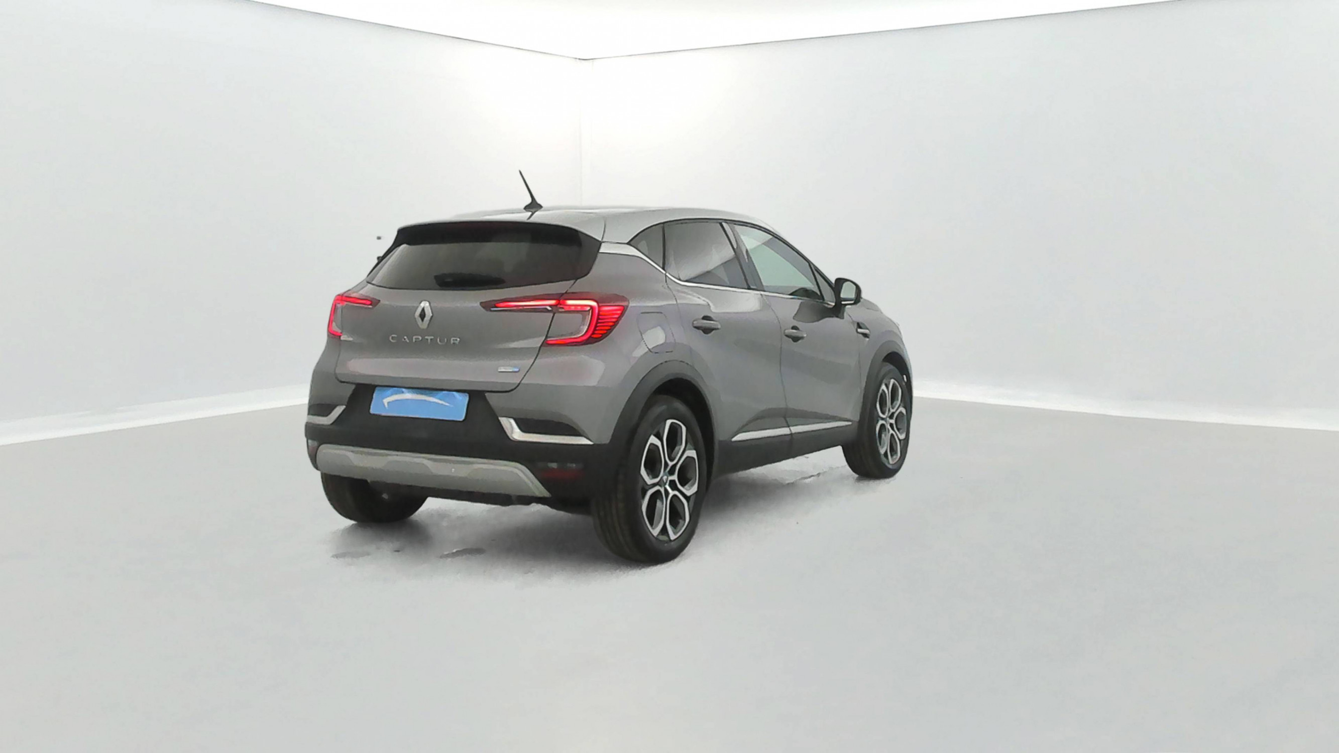 Vente en ligne Renault Captur  E-Tech Plug-in 160 au prix de 17 490 €