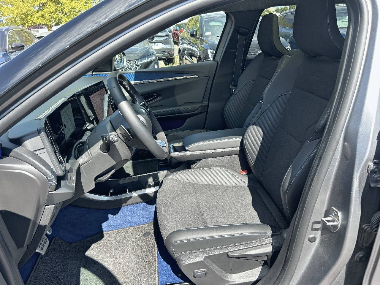 Vente en ligne Renault Scenic E-Tech Scenic E-Tech électrique 220 ch grande autonomie au prix de 38 490 €