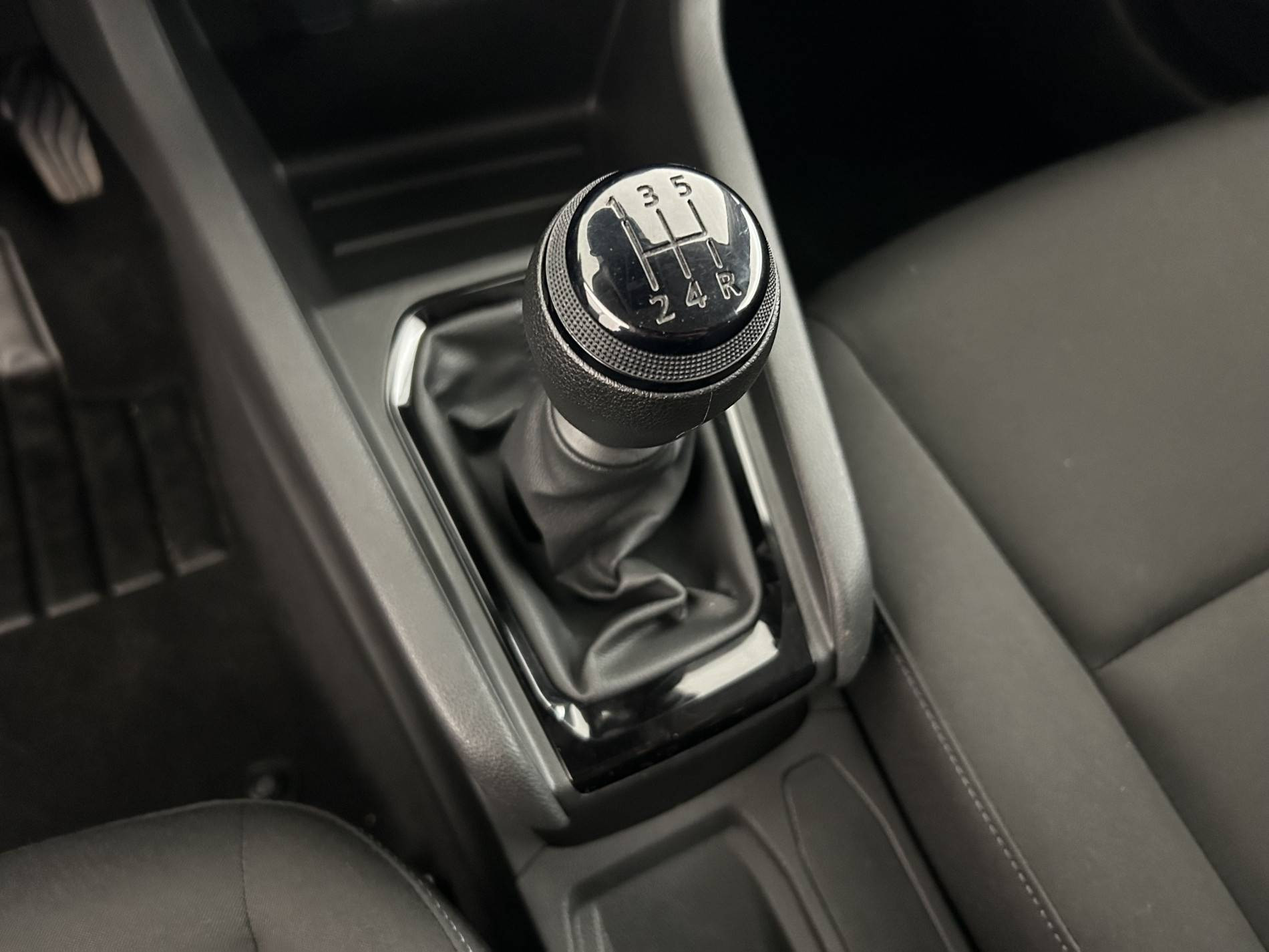 Vente en ligne Renault Clio 5 Clio SCe 65 au prix de 12 590 €